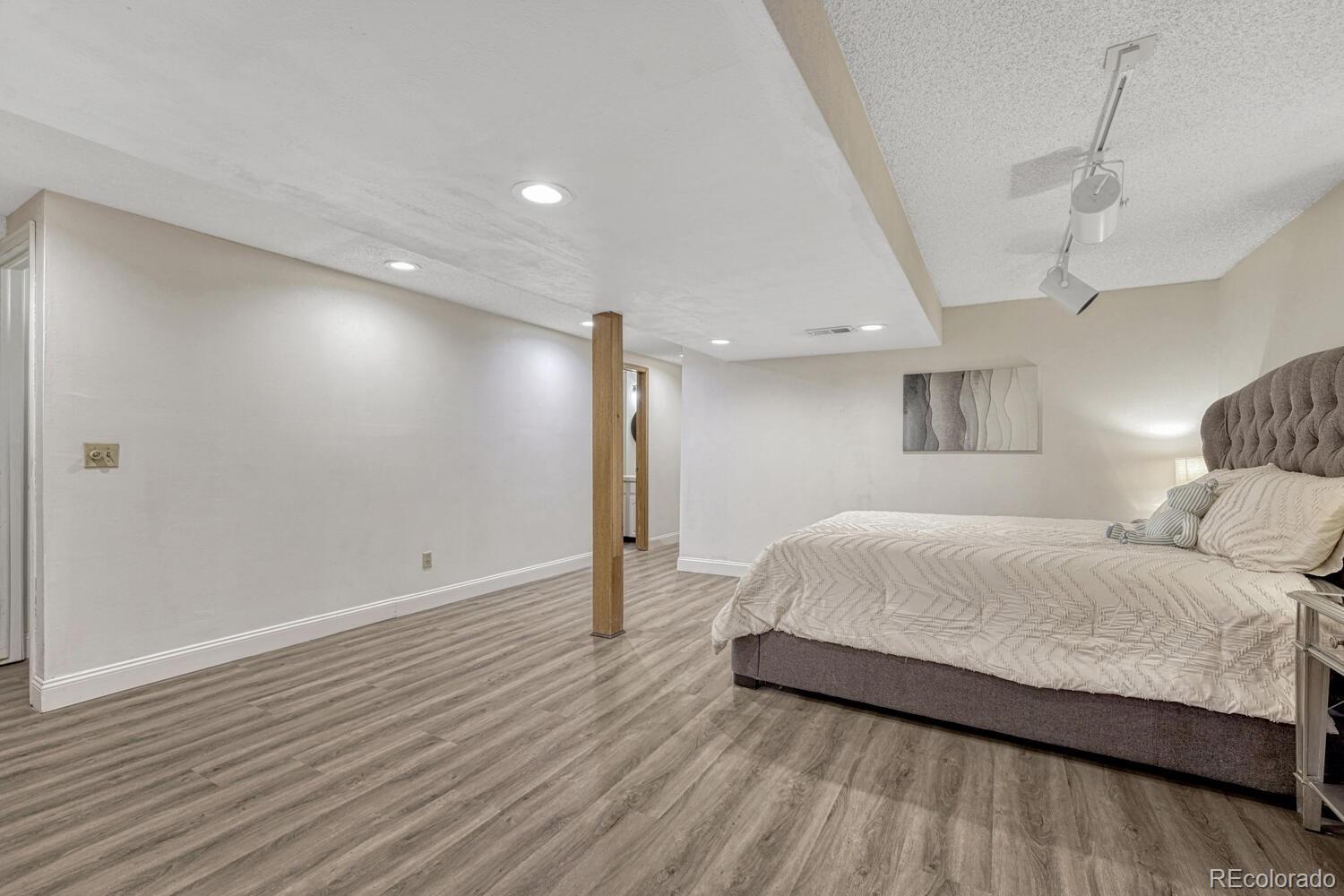 MLS Image #32 for 1572 w long avenue,littleton, Colorado