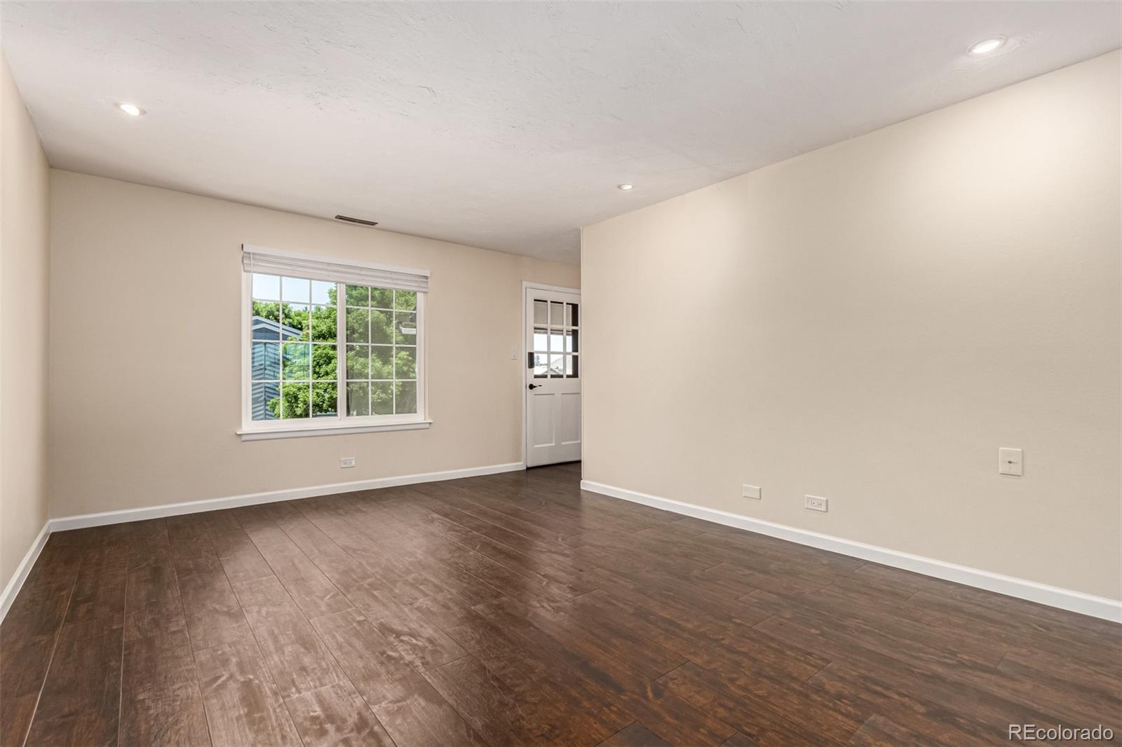 MLS Image #5 for 2301 e fremont avenue w08,centennial, Colorado