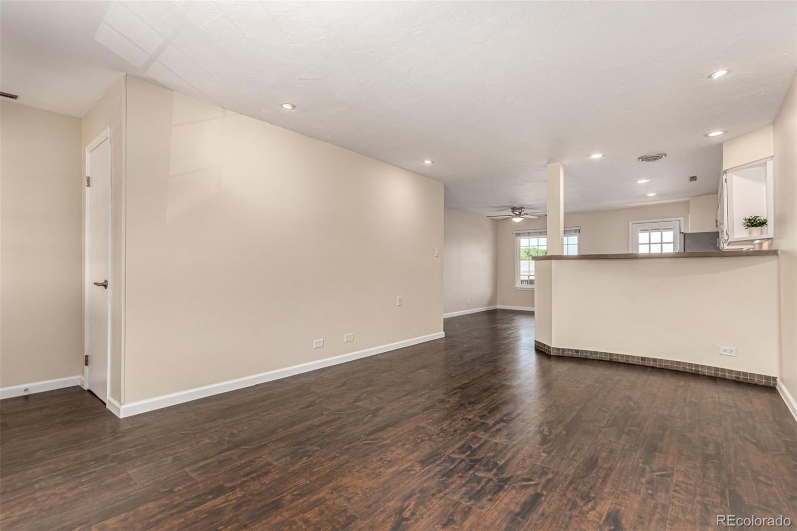 MLS Image #6 for 2301 e fremont avenue w08,centennial, Colorado