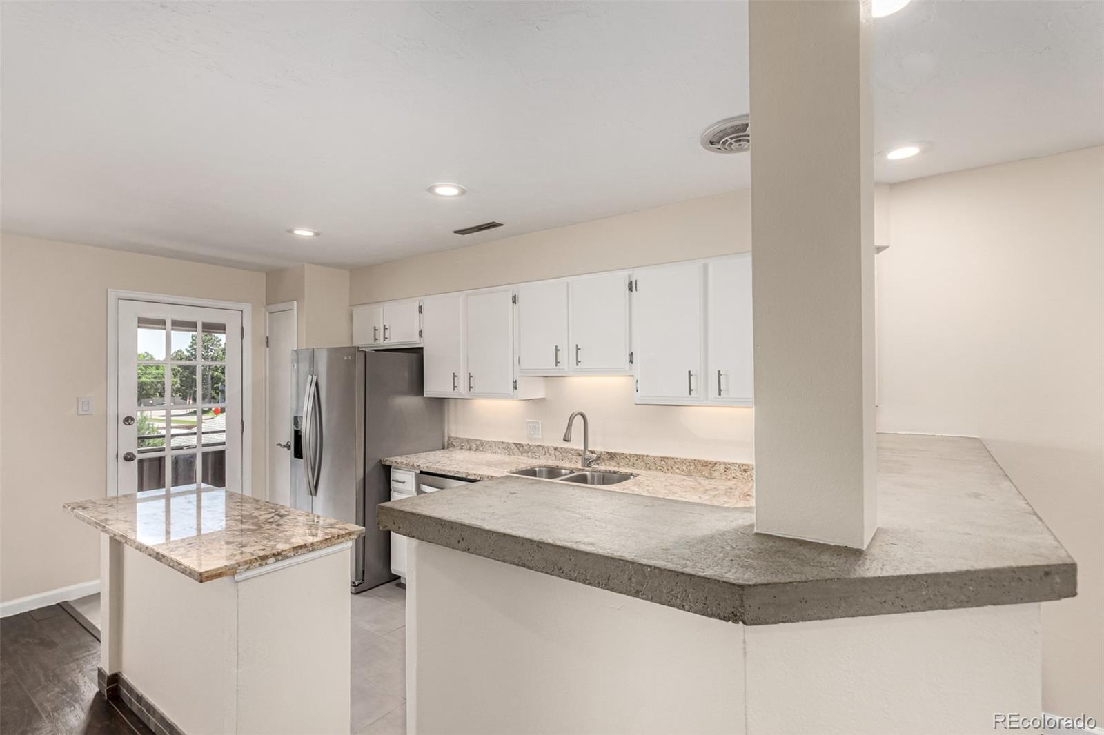 MLS Image #8 for 2301 e fremont avenue w08,centennial, Colorado