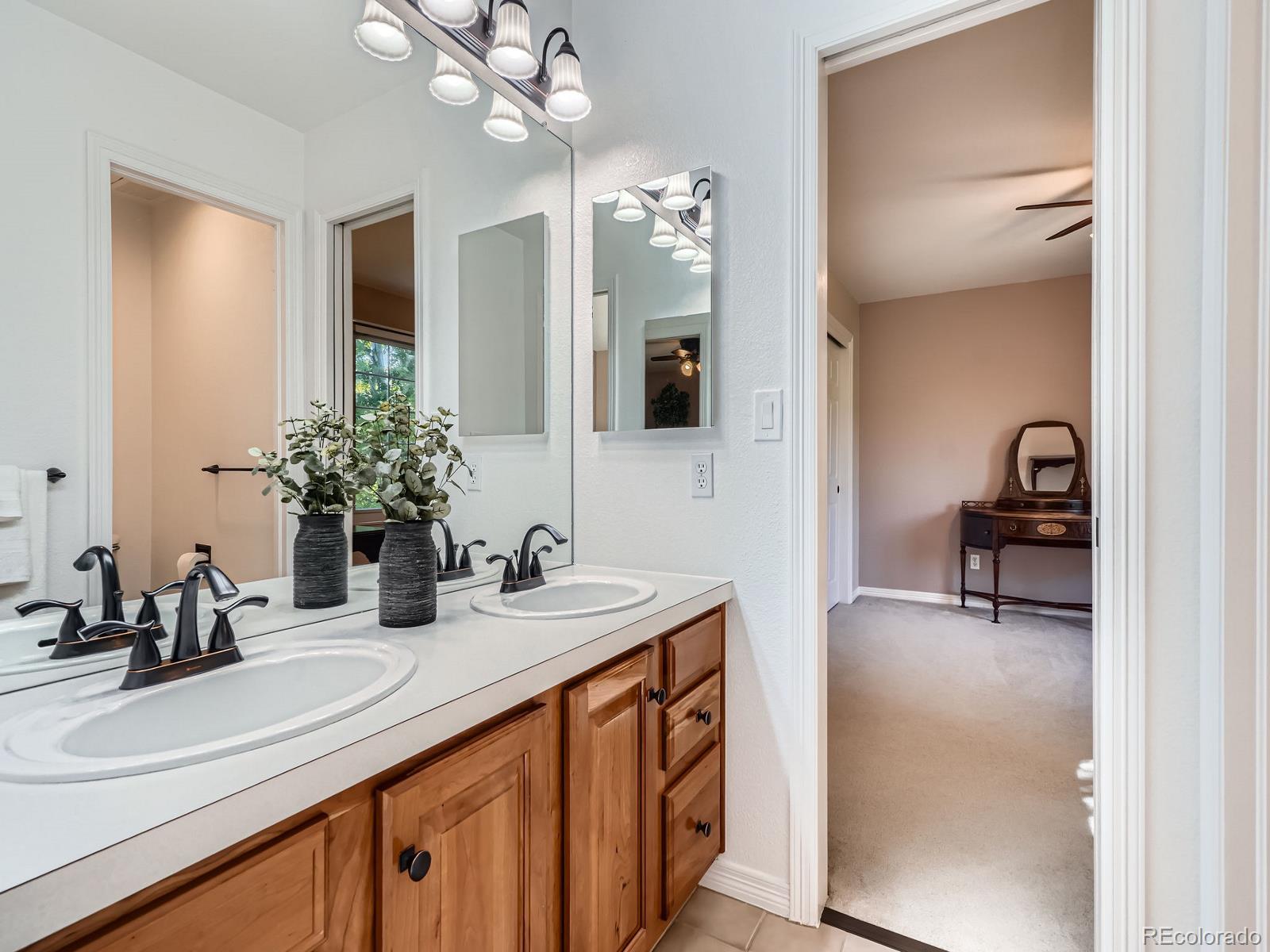 MLS Image #31 for 6577 s waco way,aurora, Colorado