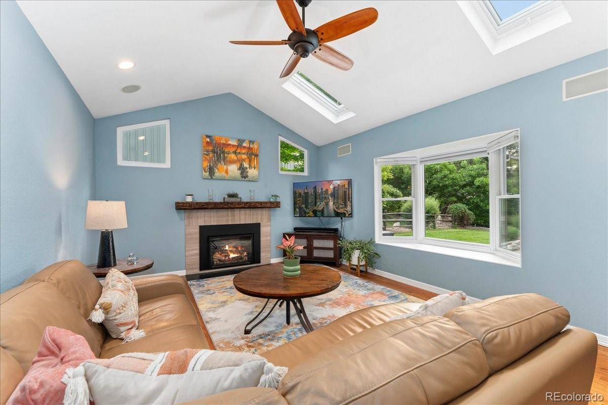 MLS Image #3 for 3765 e easter drive,centennial, Colorado