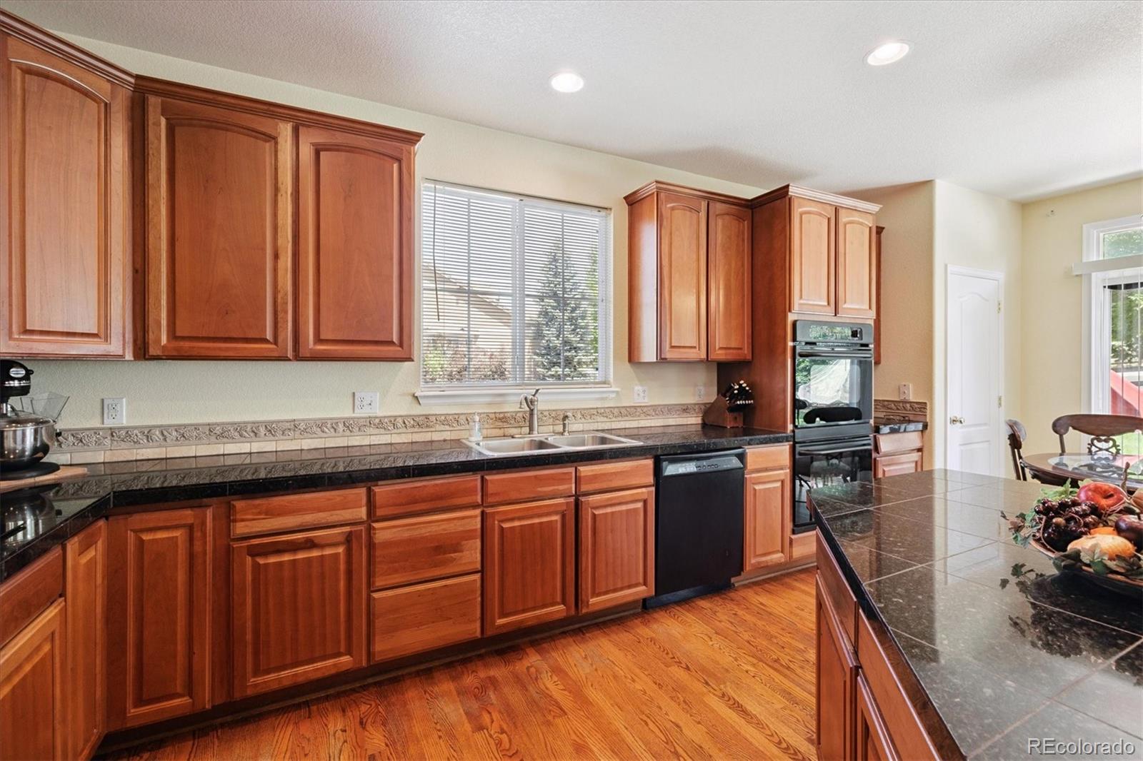 MLS Image #14 for 17298 e lake place,aurora, Colorado