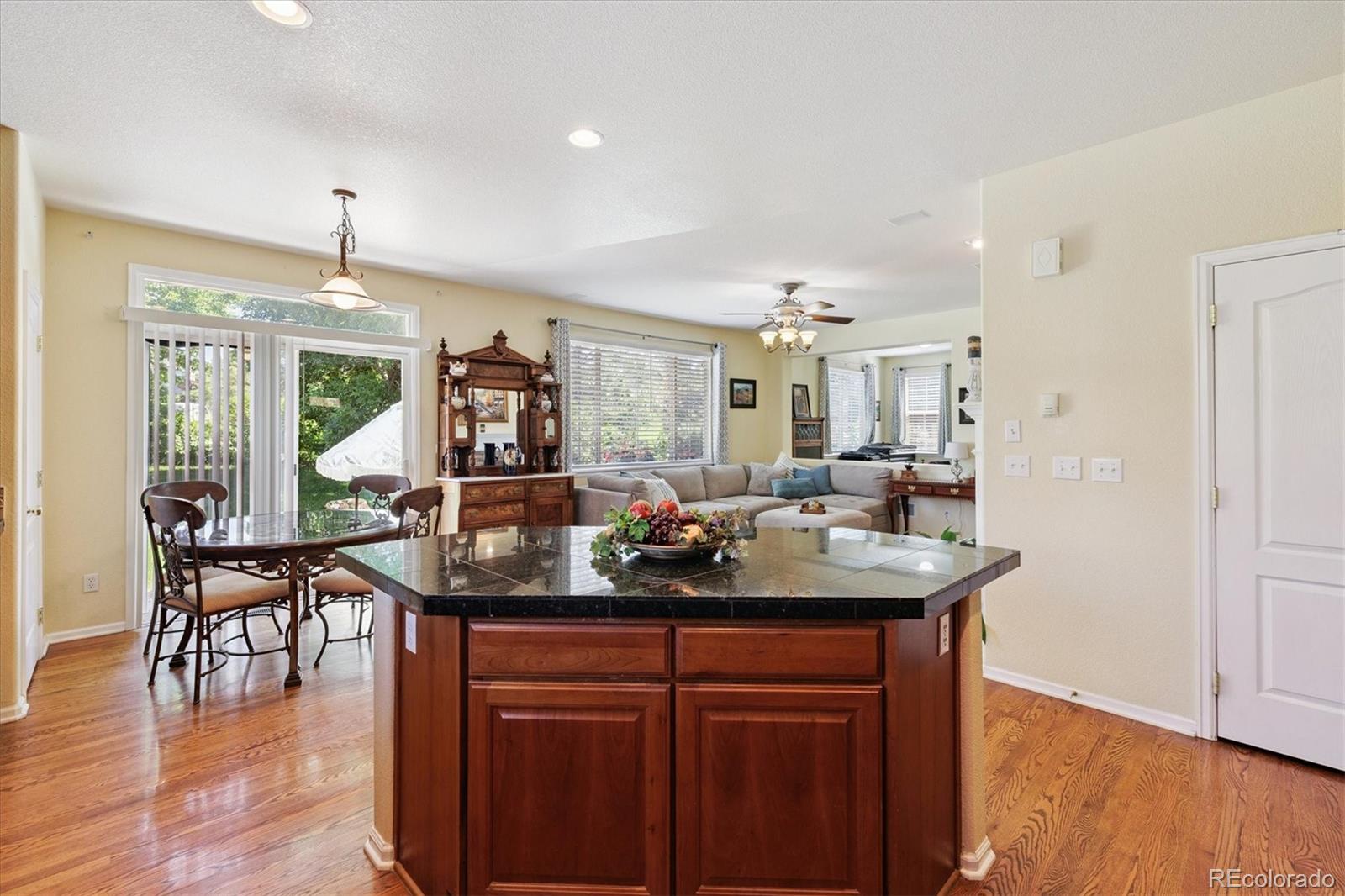 MLS Image #15 for 17298 e lake place,aurora, Colorado
