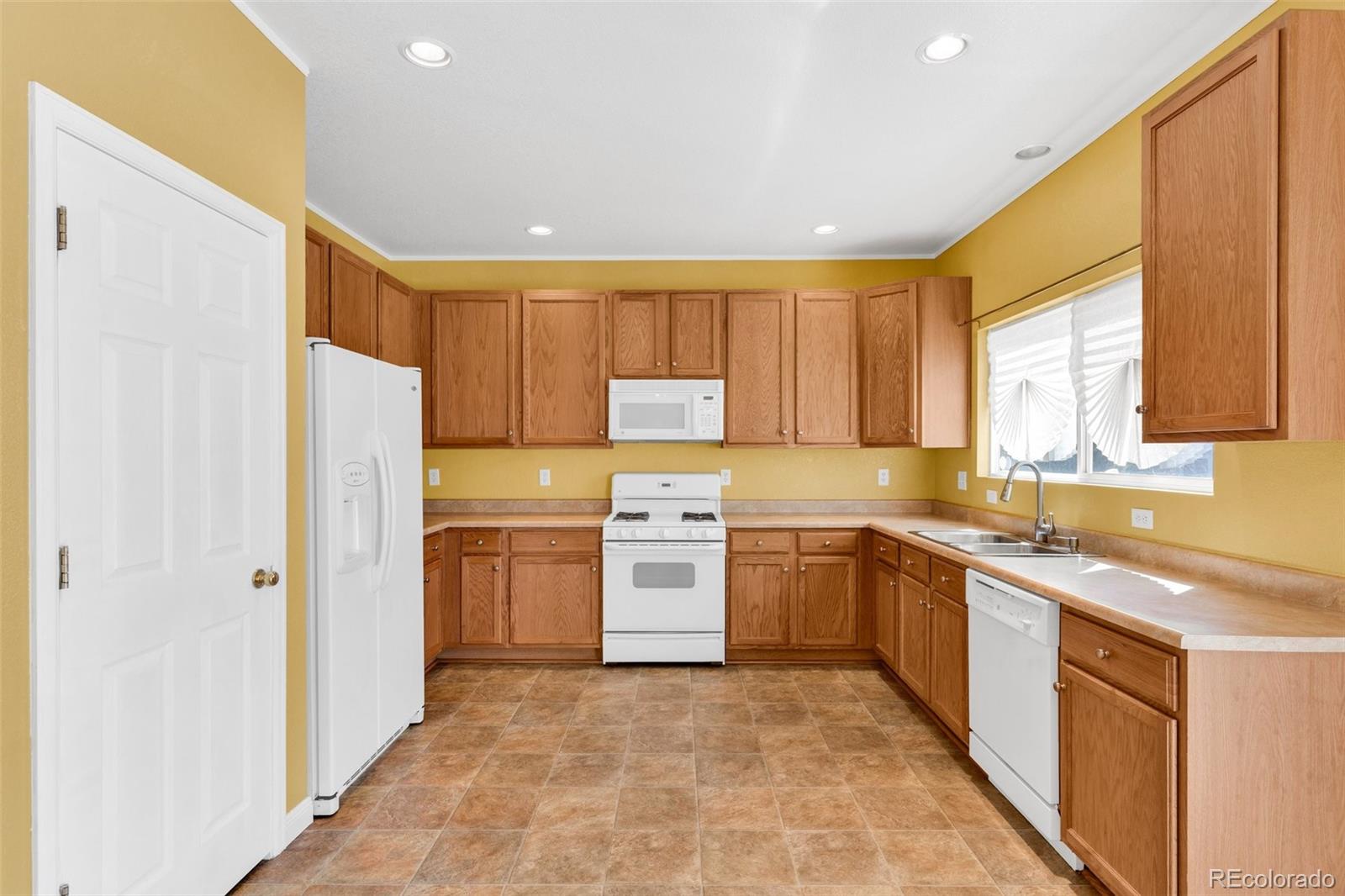 MLS Image #15 for 8333  hames drive,colorado springs, Colorado