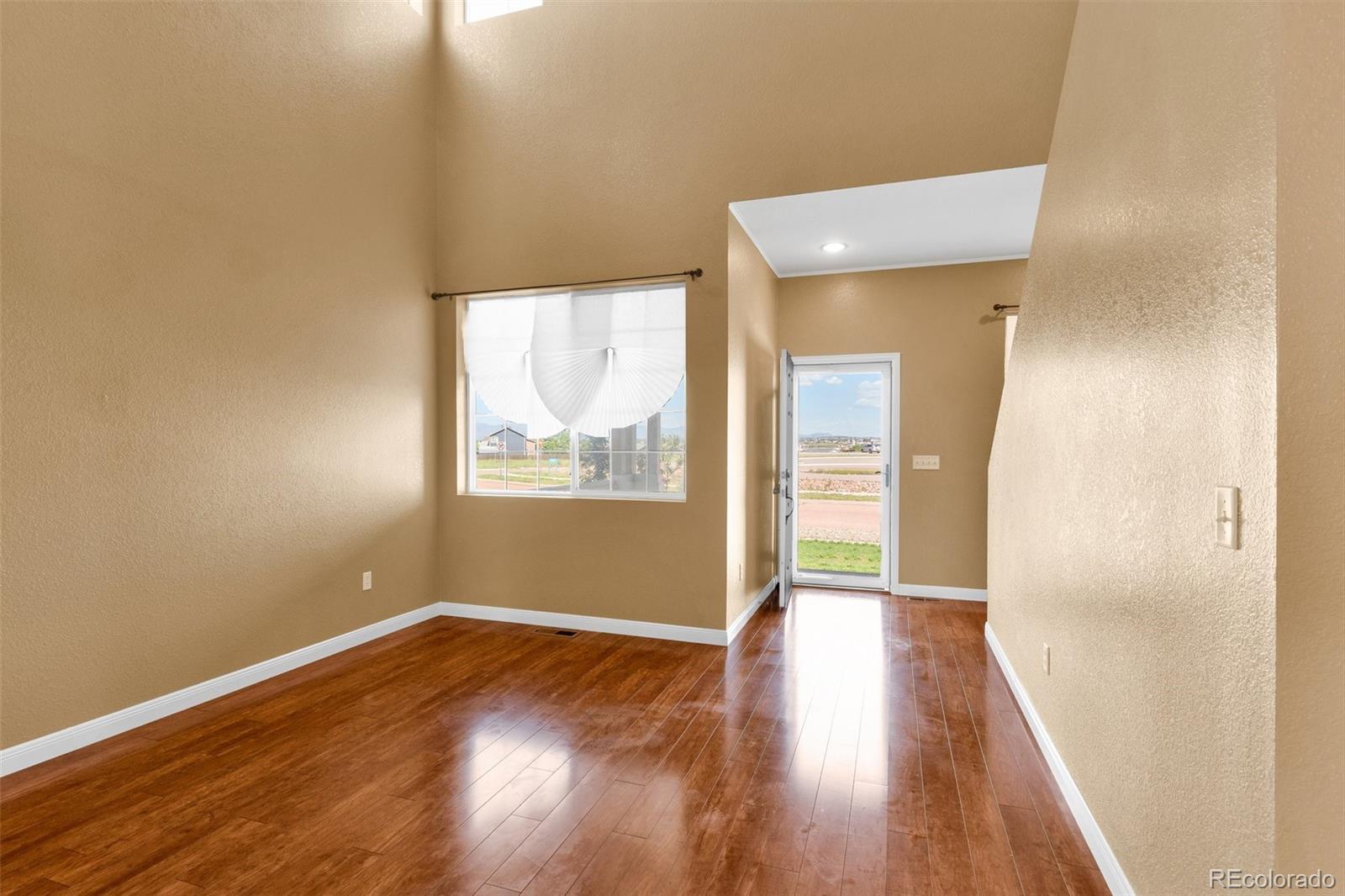 MLS Image #8 for 8333  hames drive,colorado springs, Colorado