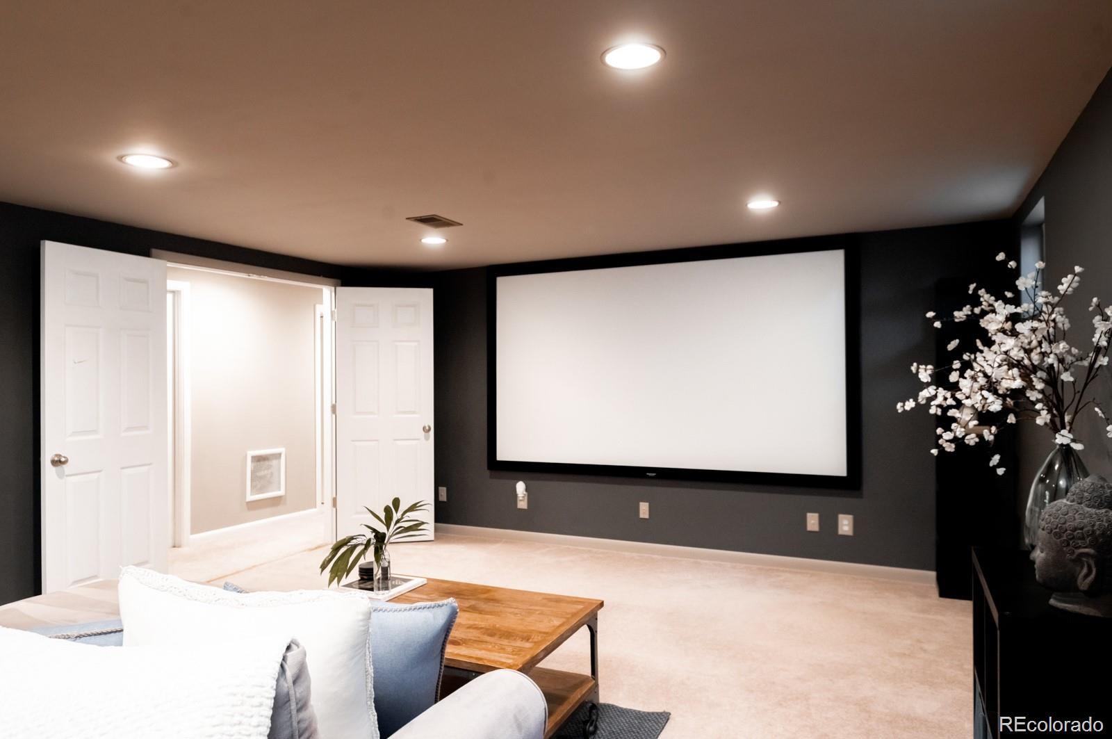 MLS Image #18 for 3004 s niagara way,denver, Colorado