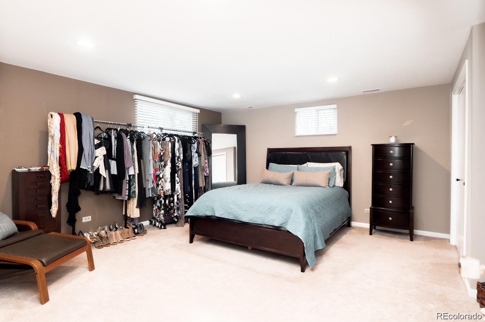 MLS Image #20 for 3004 s niagara way,denver, Colorado