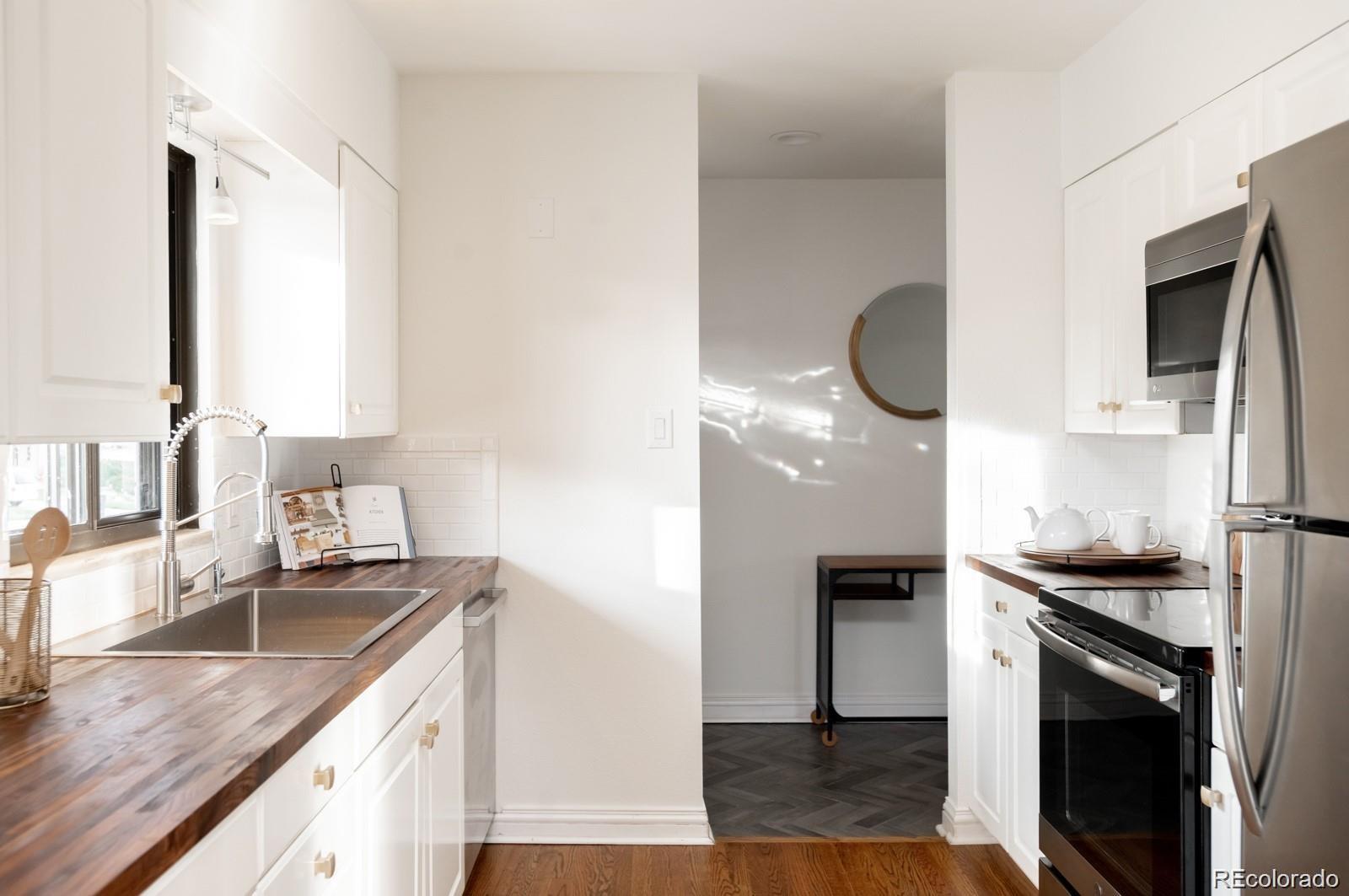 MLS Image #5 for 3004 s niagara way,denver, Colorado