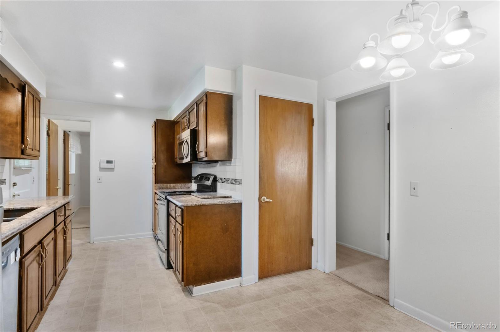 MLS Image #11 for 1637 s stuart street,denver, Colorado