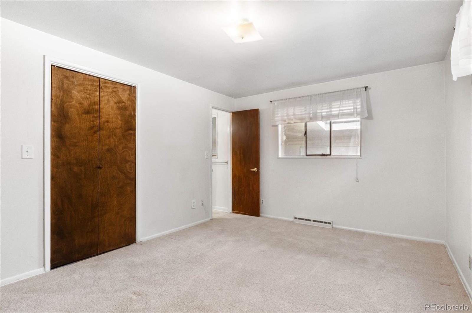 MLS Image #17 for 1637 s stuart street,denver, Colorado