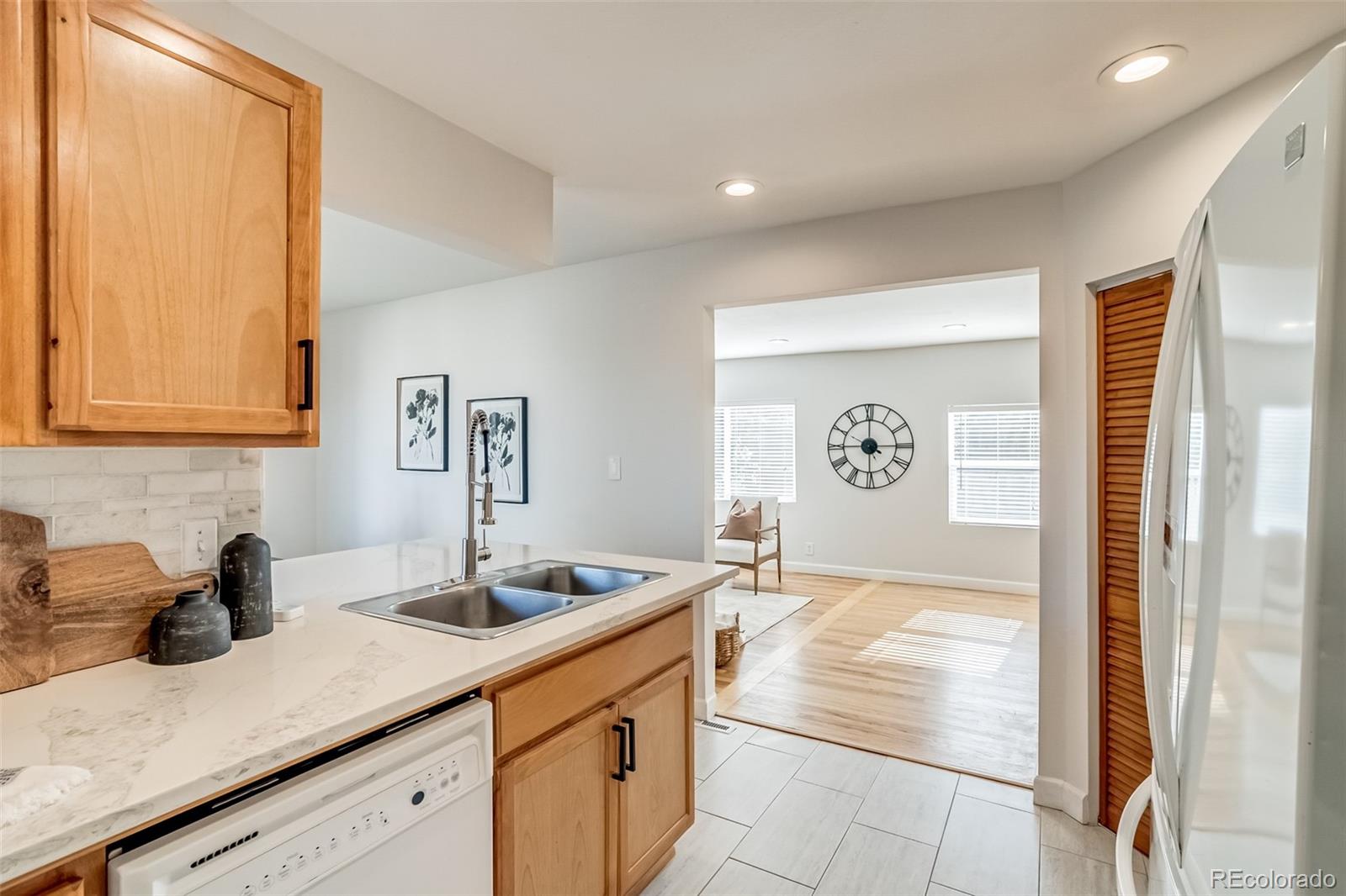 MLS Image #15 for 1060  grove street,denver, Colorado
