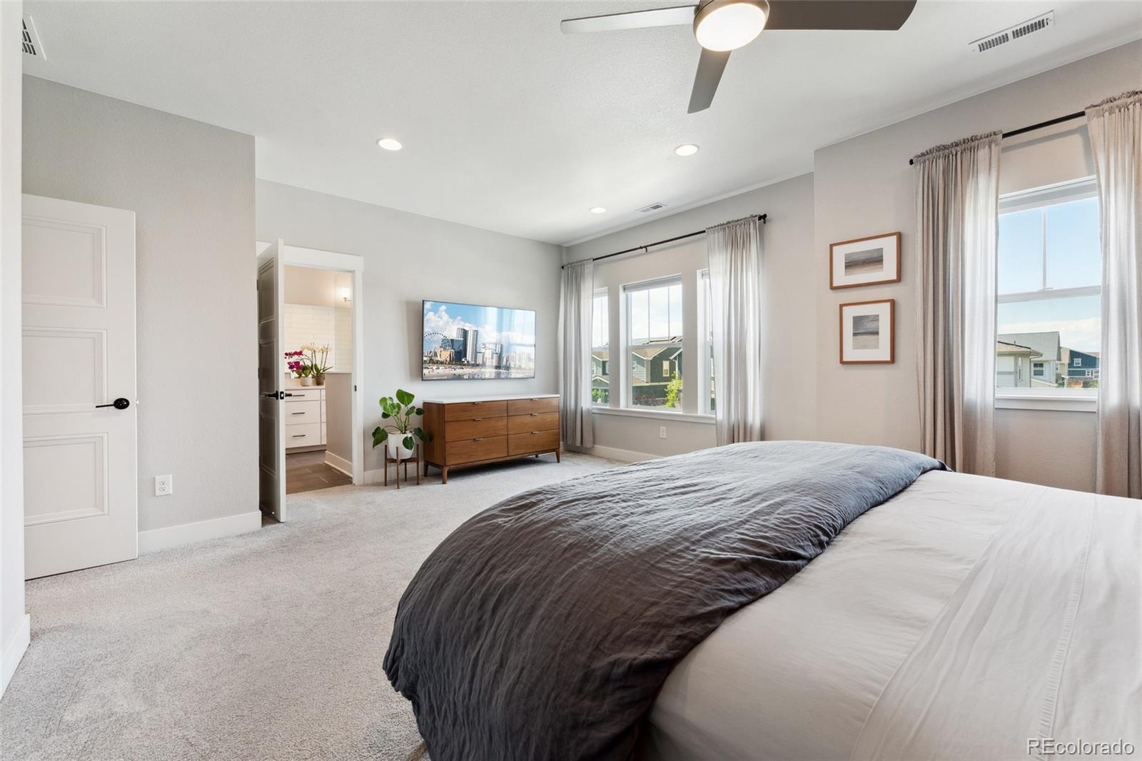 MLS Image #26 for 20998 e 60th place,aurora, Colorado