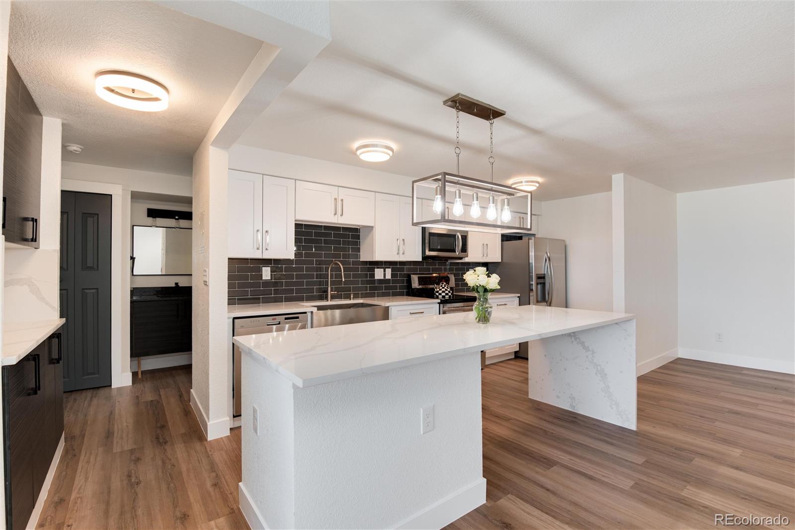 MLS Image #10 for 2  adams street,denver, Colorado