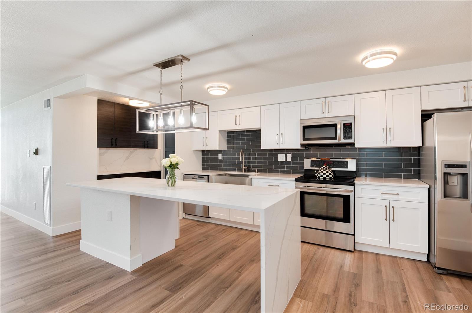MLS Image #6 for 2  adams street,denver, Colorado