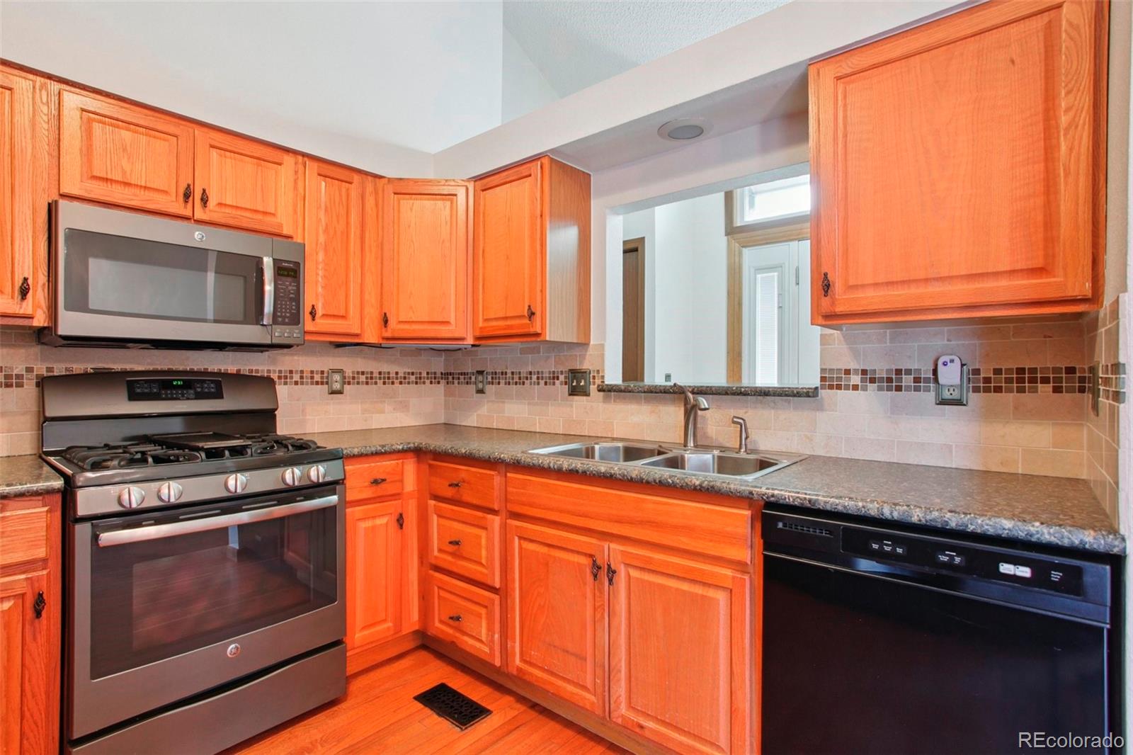 MLS Image #5 for 2800  troxell avenue,longmont, Colorado