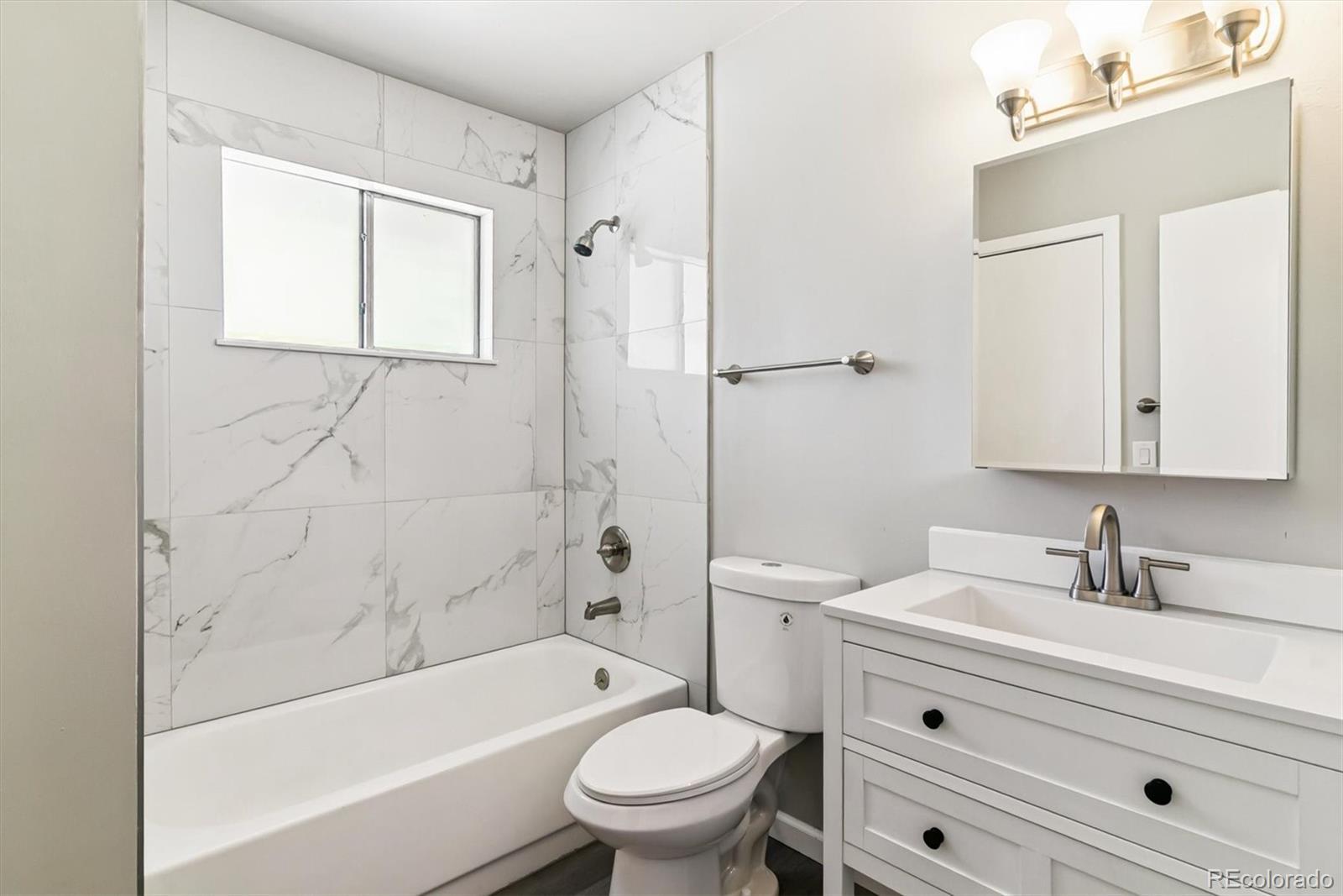 MLS Image #14 for 1927 s peoria street,aurora, Colorado