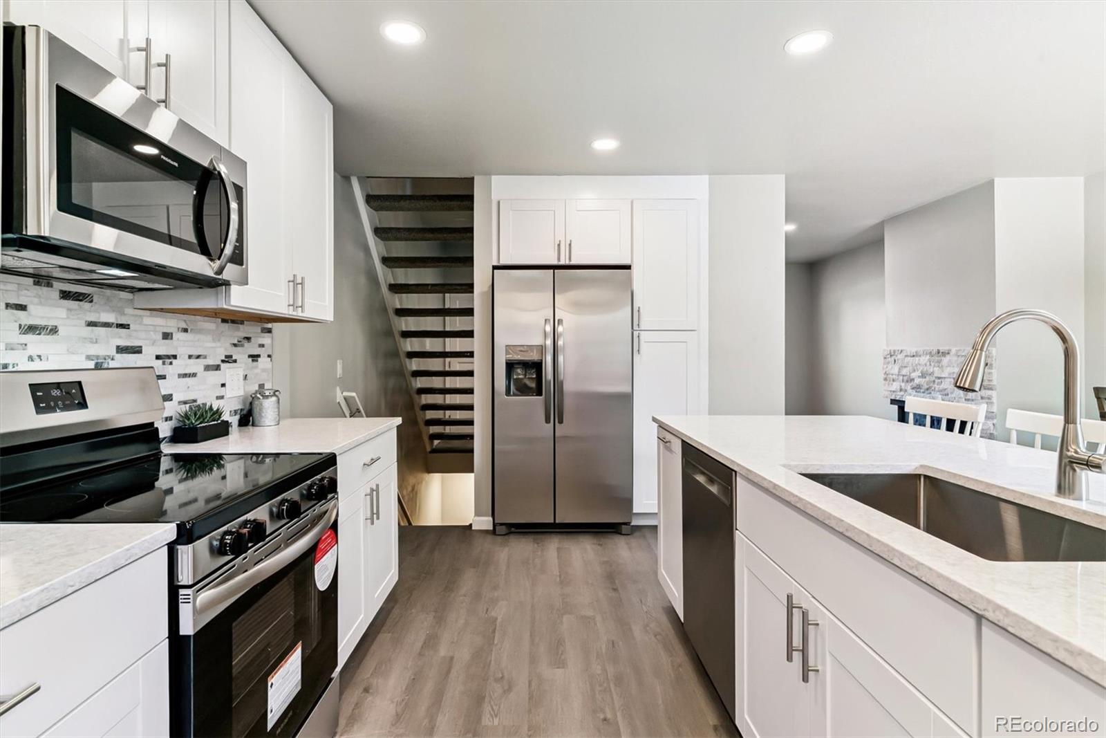 MLS Image #2 for 1927 s peoria street,aurora, Colorado