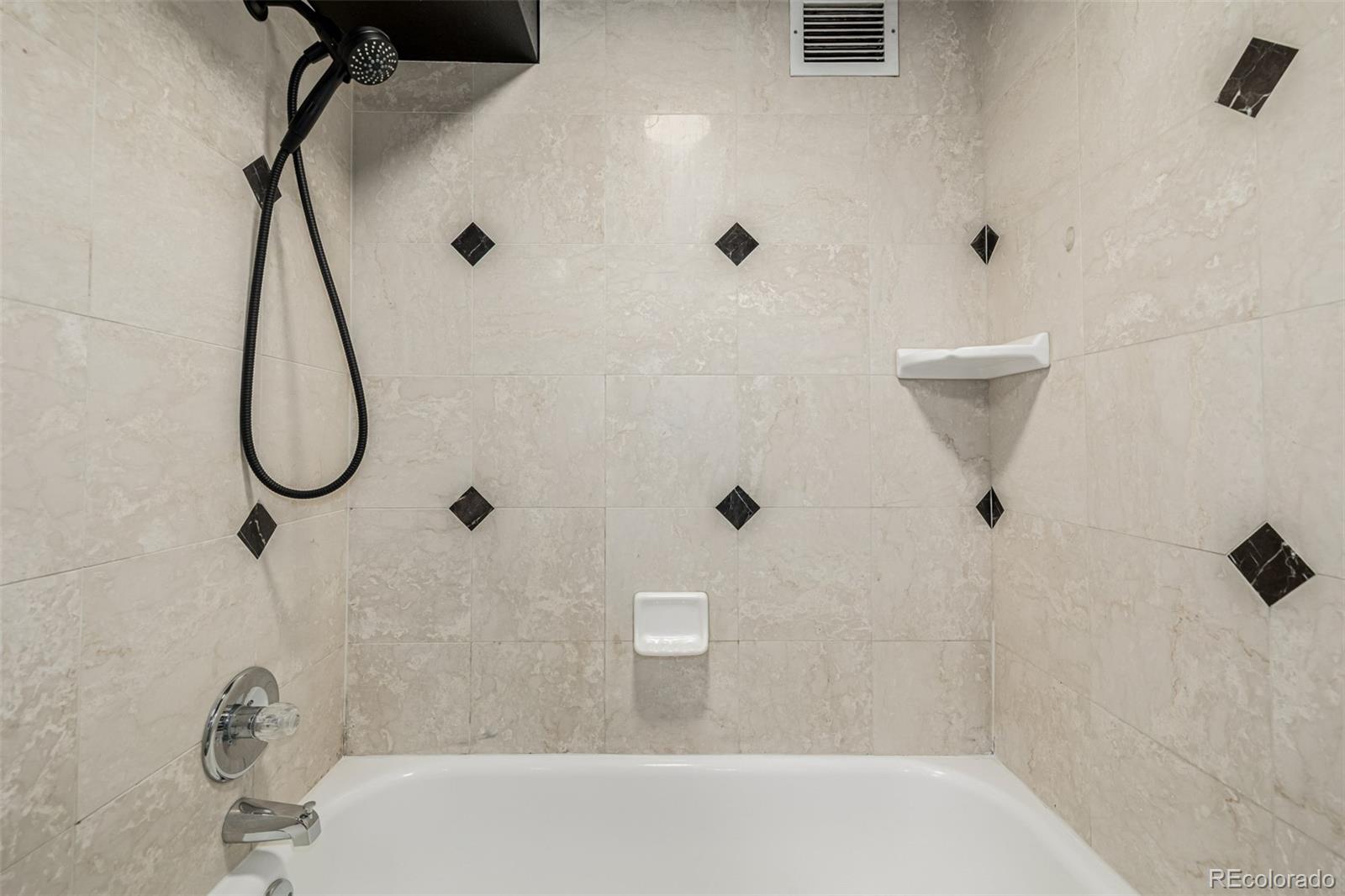 MLS Image #15 for 1390 n emerson street 101,denver, Colorado