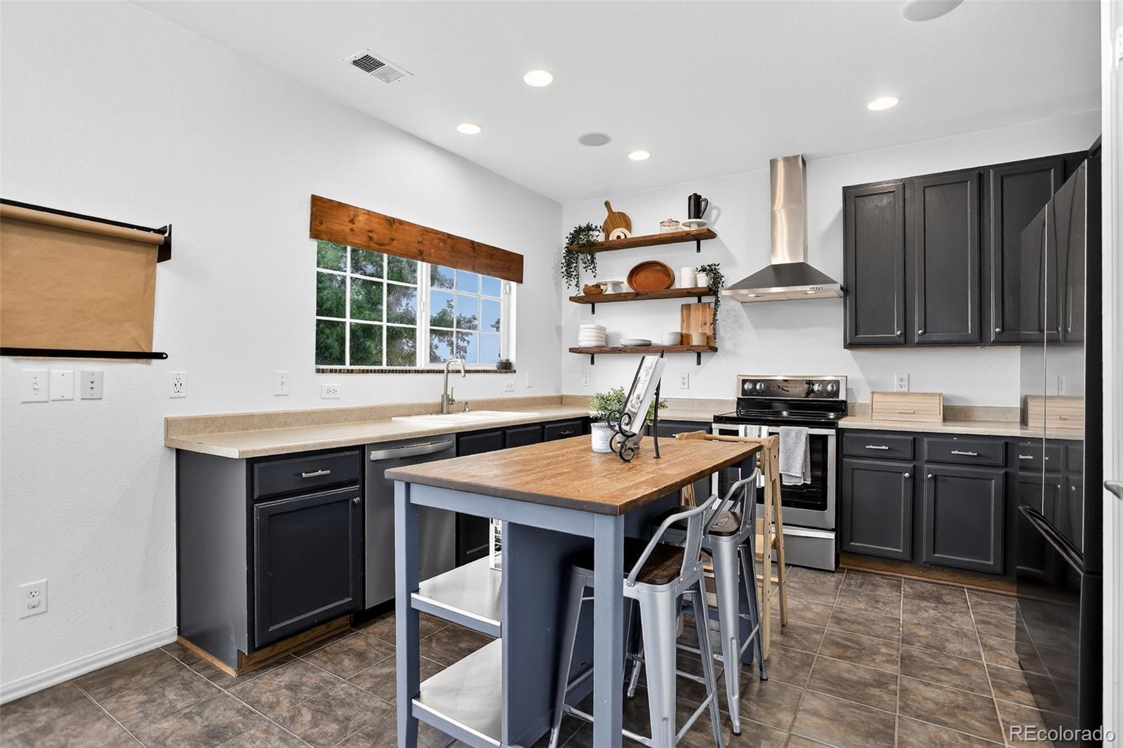 MLS Image #12 for 425  peabody street,castle rock, Colorado