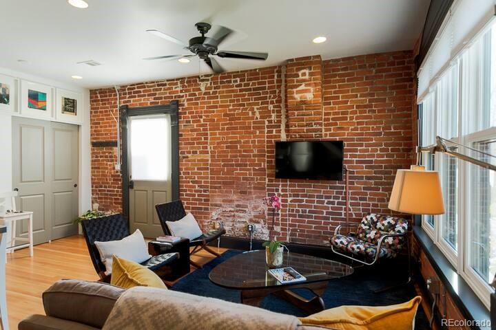MLS Image #10 for 2801  champa street,denver, Colorado