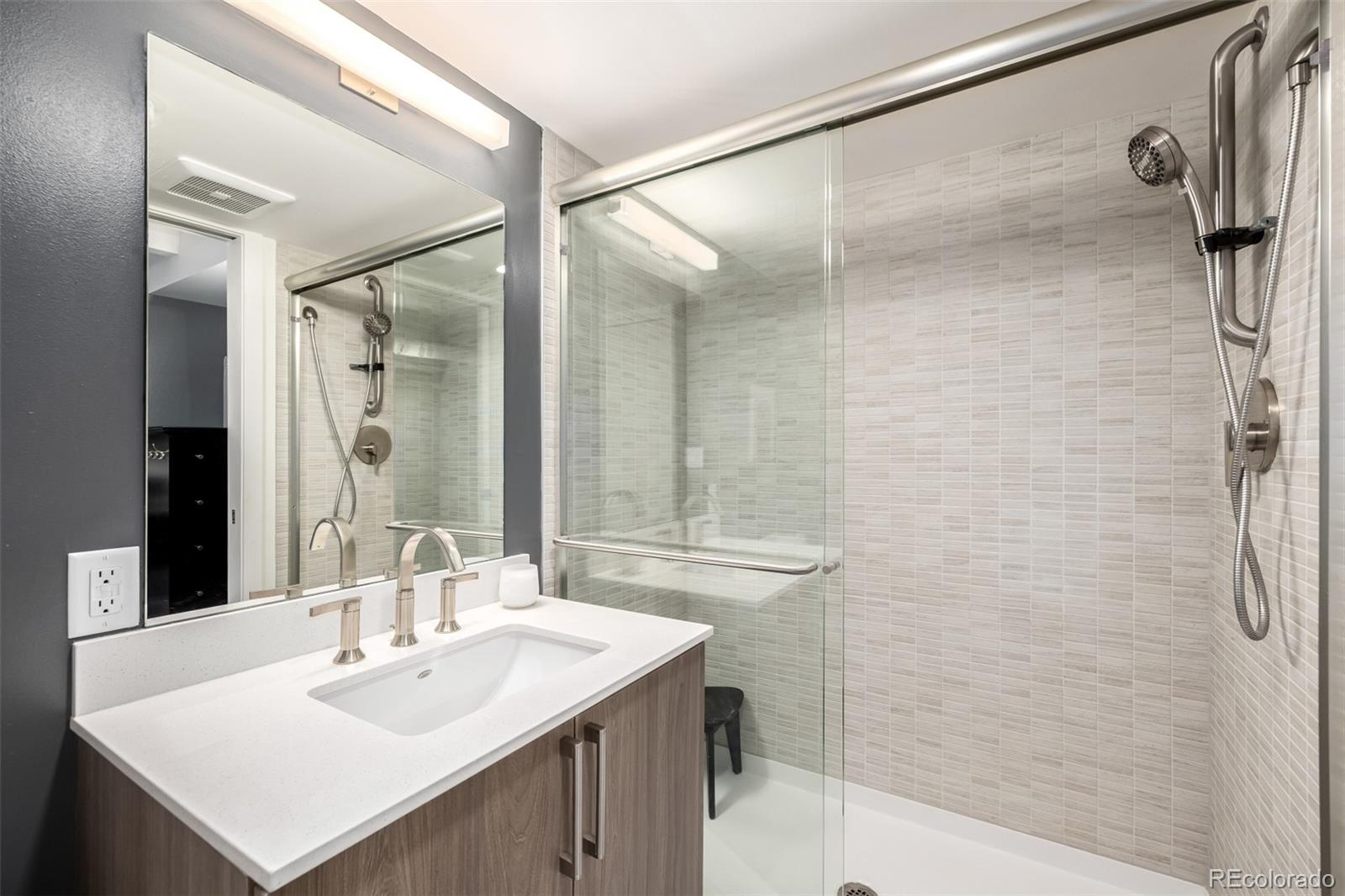 MLS Image #18 for 1495  vrain street 110,denver, Colorado
