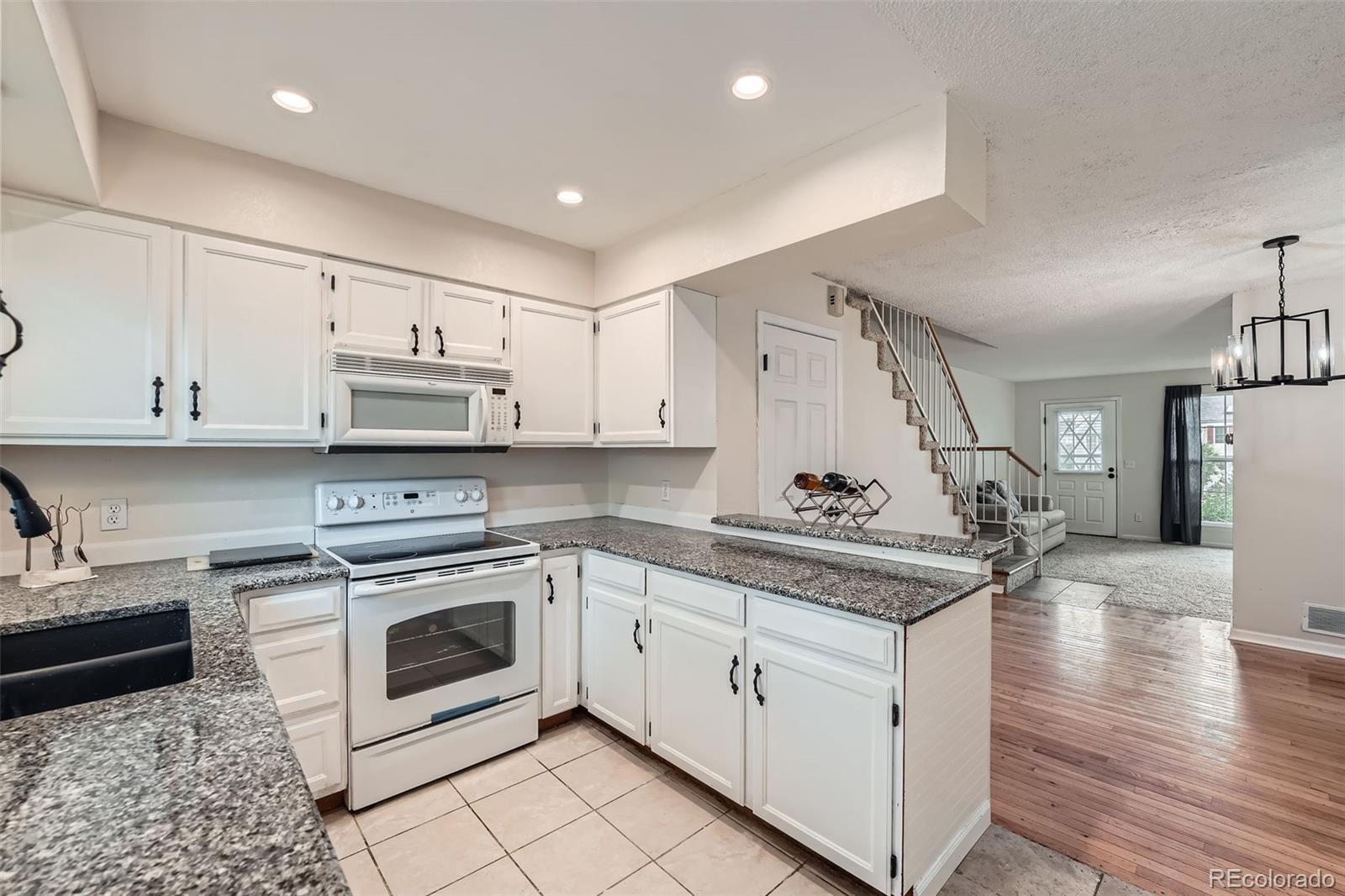 MLS Image #8 for 9202 w ontario drive,littleton, Colorado