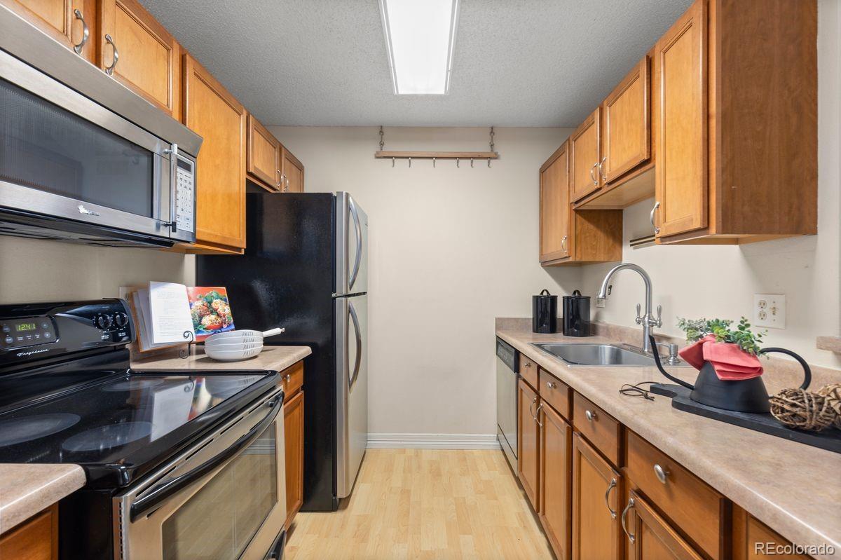 MLS Image #15 for 10212 w 80th drive,arvada, Colorado