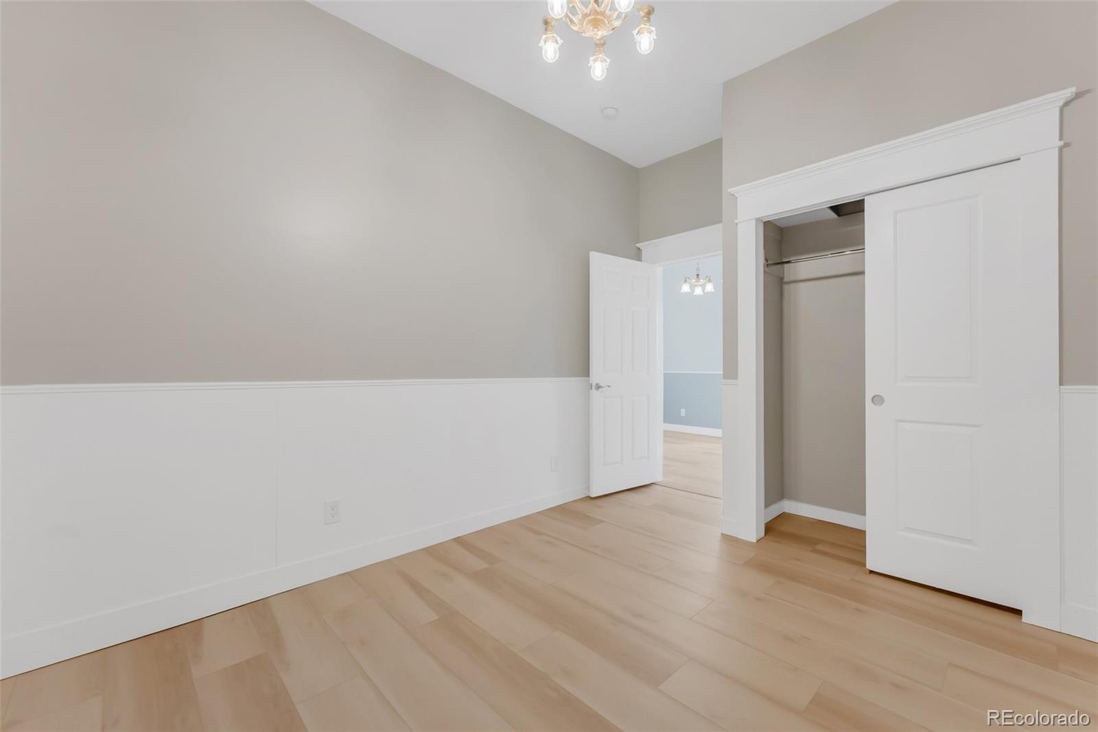 MLS Image #11 for 2323 w pikes peak avenue,colorado springs, Colorado