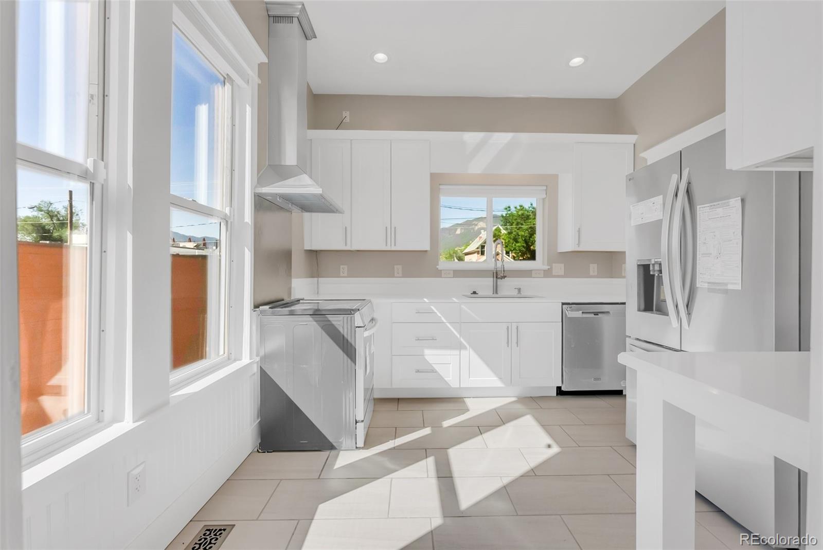 MLS Image #14 for 2323 w pikes peak avenue,colorado springs, Colorado