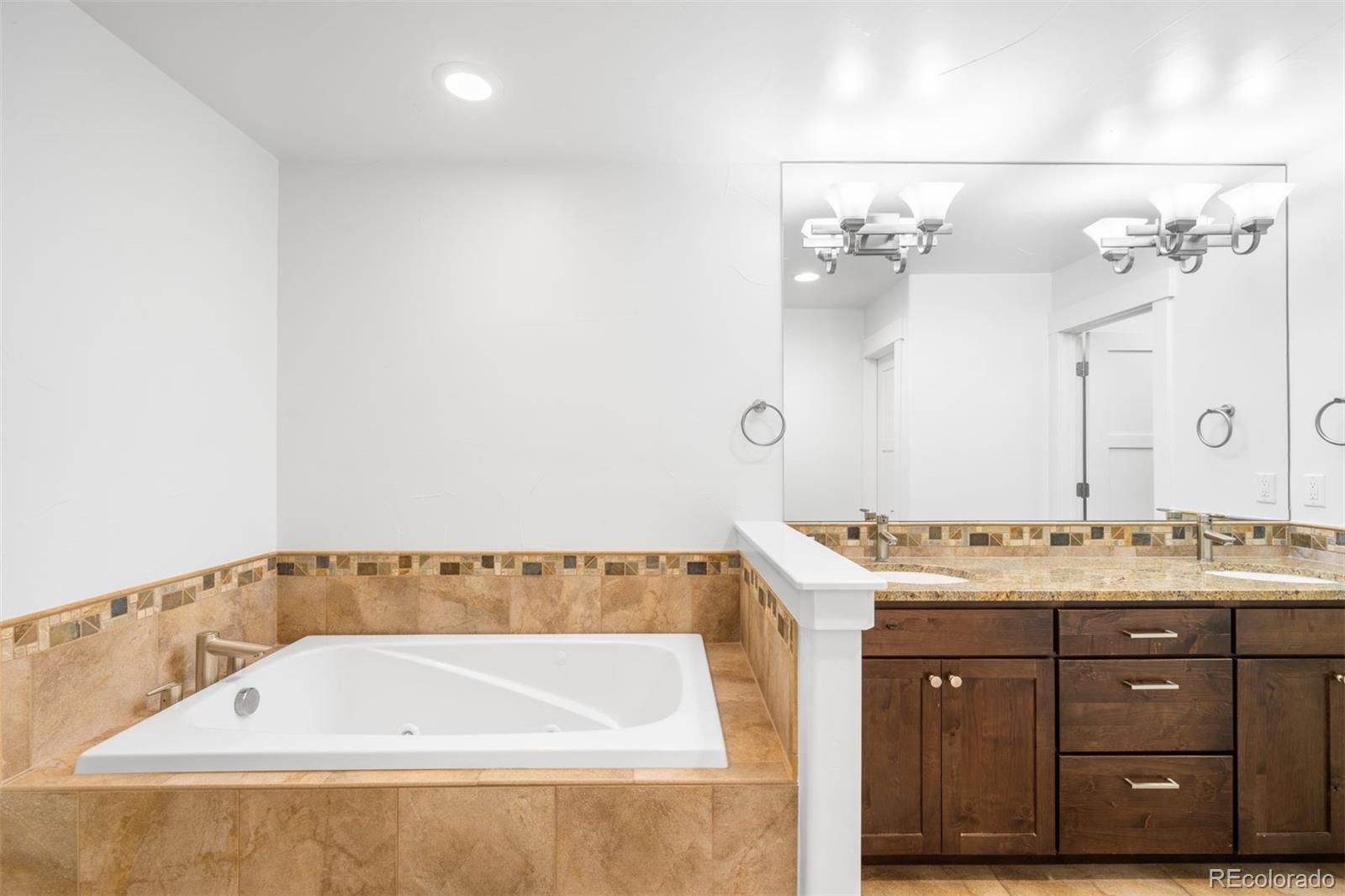 MLS Image #15 for 1934 s sherman street,denver, Colorado