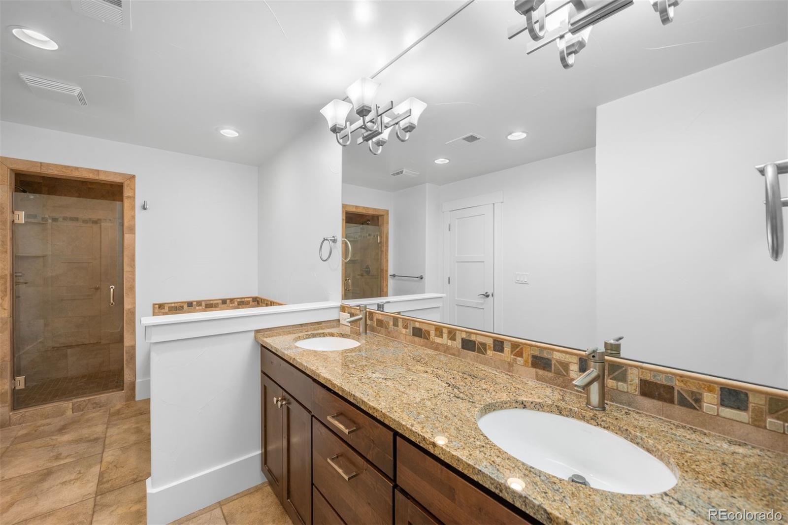 MLS Image #17 for 1934 s sherman street,denver, Colorado