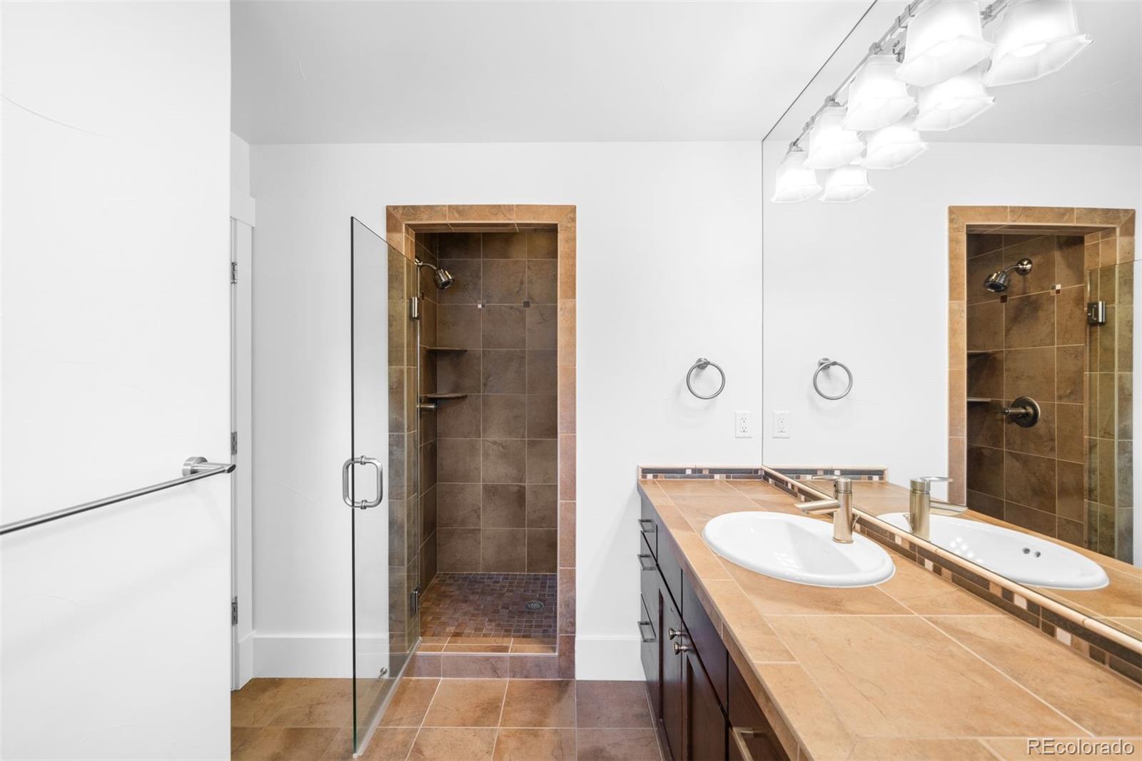MLS Image #24 for 1934 s sherman street,denver, Colorado