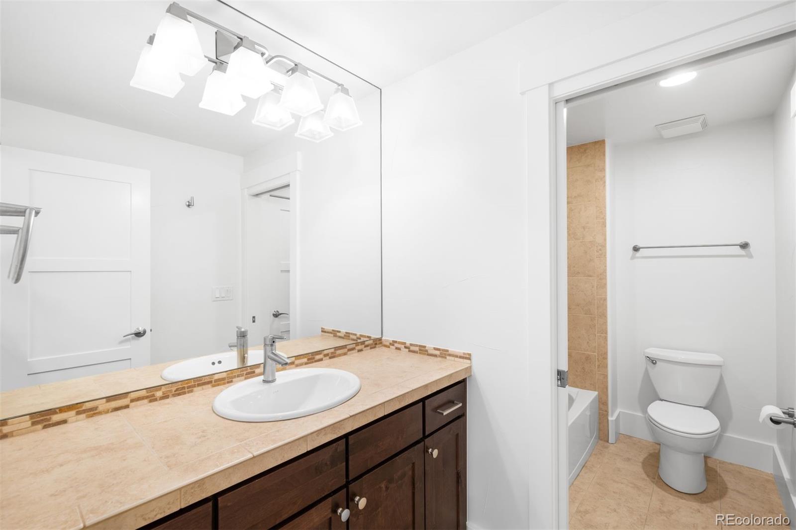 MLS Image #28 for 1934 s sherman street,denver, Colorado