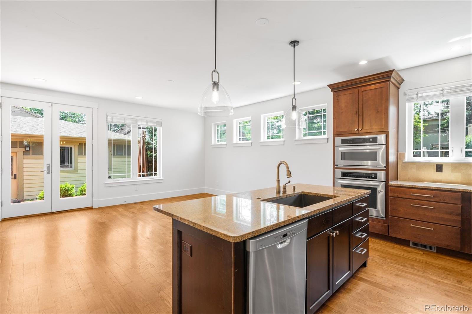 MLS Image #3 for 1934 s sherman street,denver, Colorado