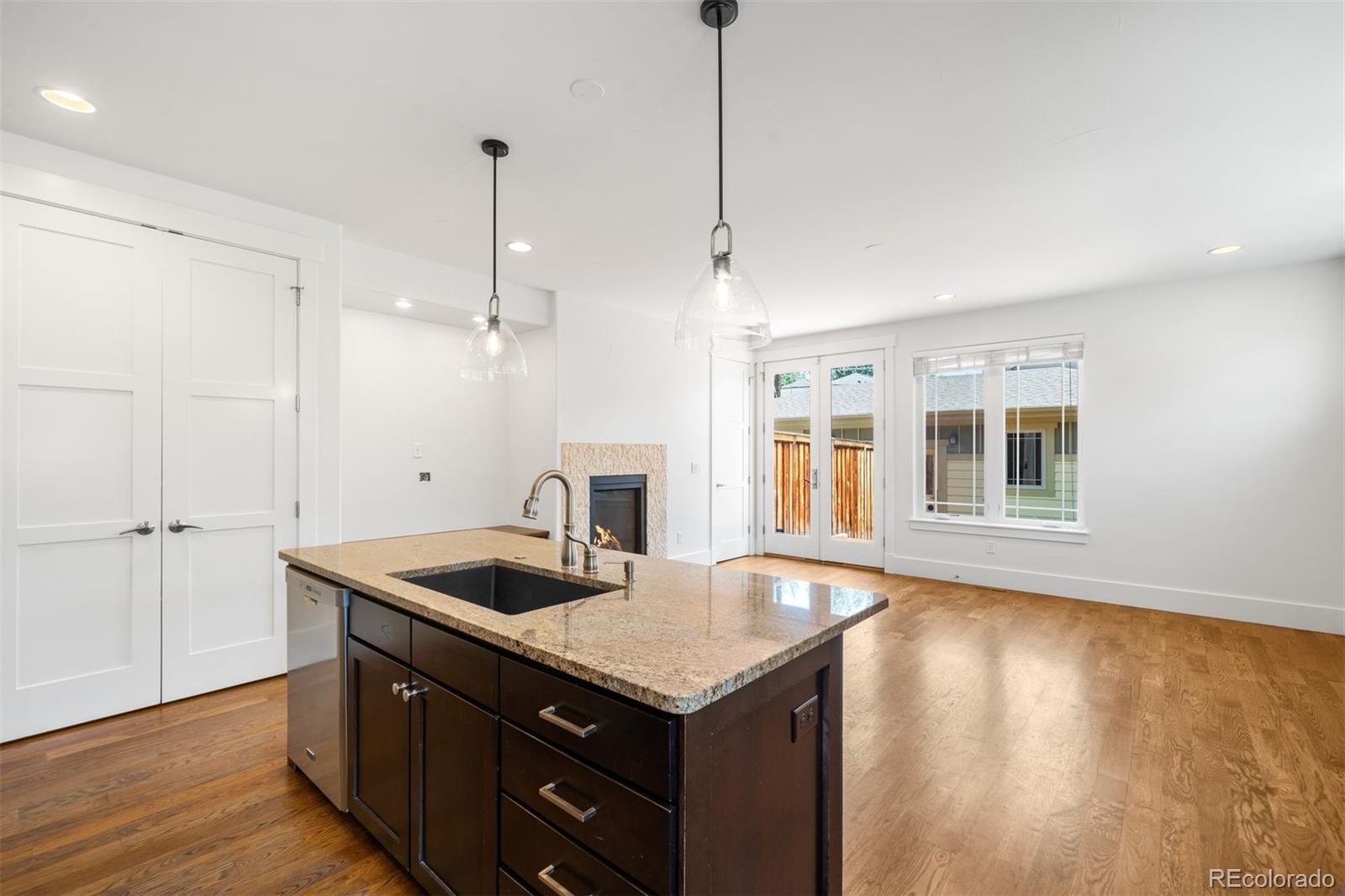 MLS Image #5 for 1934 s sherman street,denver, Colorado