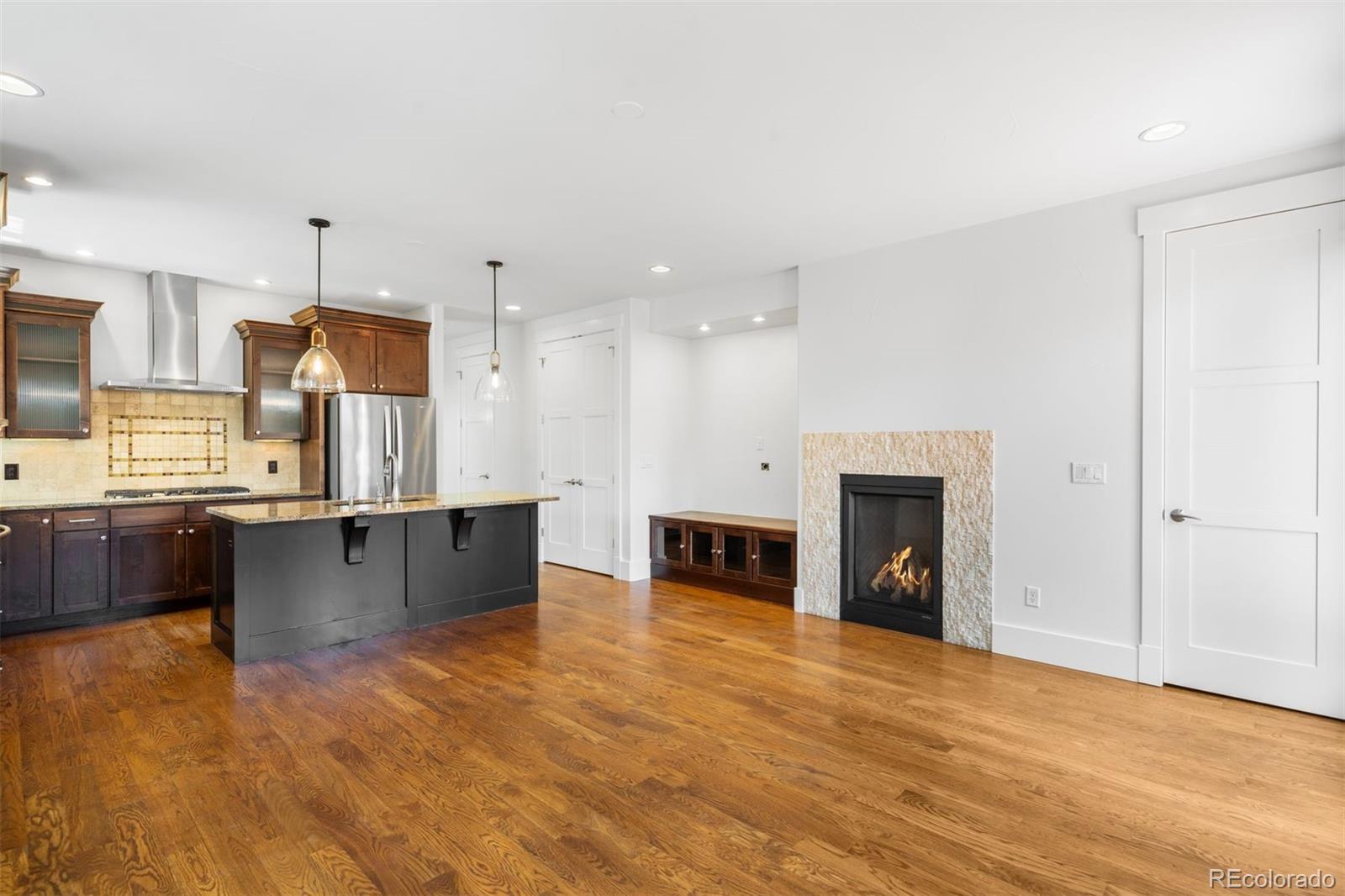 MLS Image #6 for 1934 s sherman street,denver, Colorado