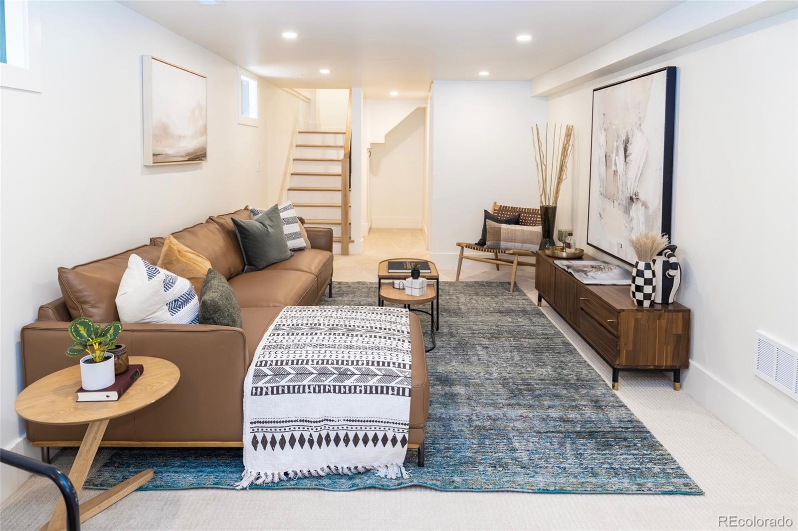 MLS Image #35 for 875 s high street,denver, Colorado