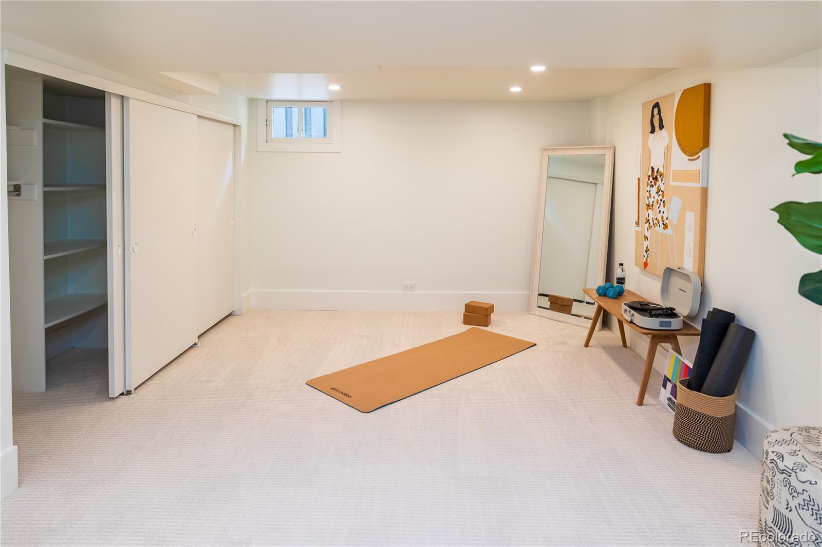 MLS Image #47 for 875 s high street,denver, Colorado