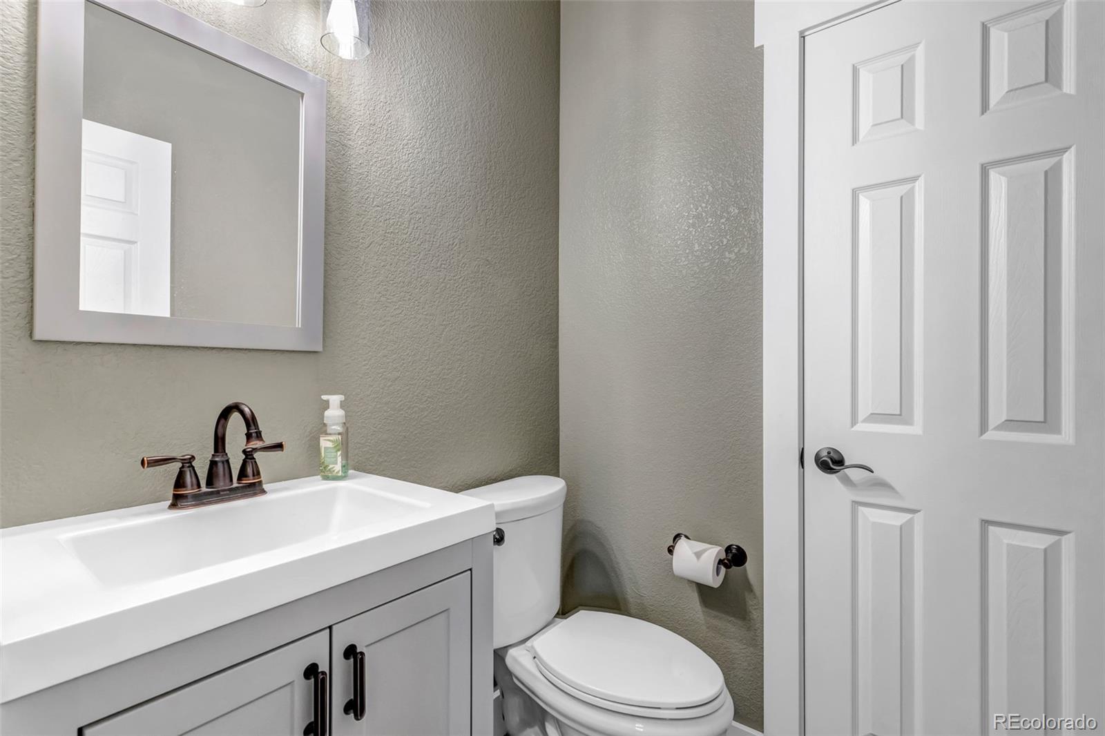 MLS Image #13 for 10609  abilene street,commerce city, Colorado
