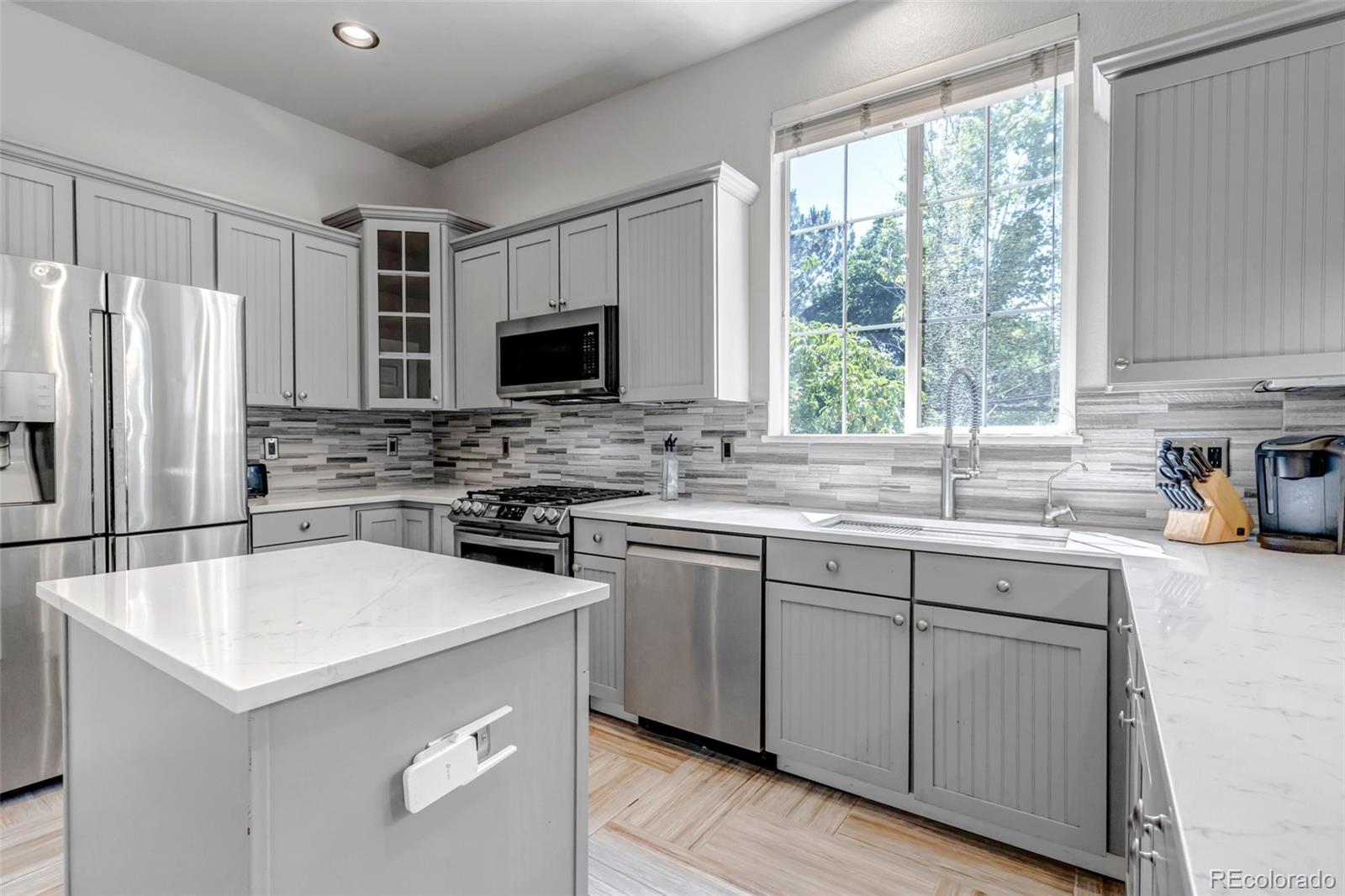 MLS Image #14 for 10609  abilene street,commerce city, Colorado