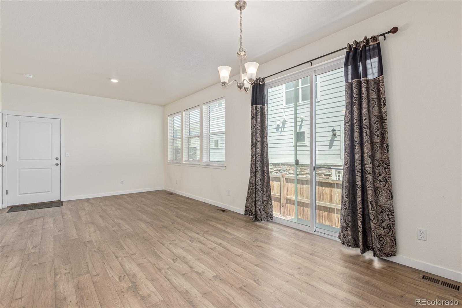 MLS Image #3 for 21821 e 7th avenue,aurora, Colorado