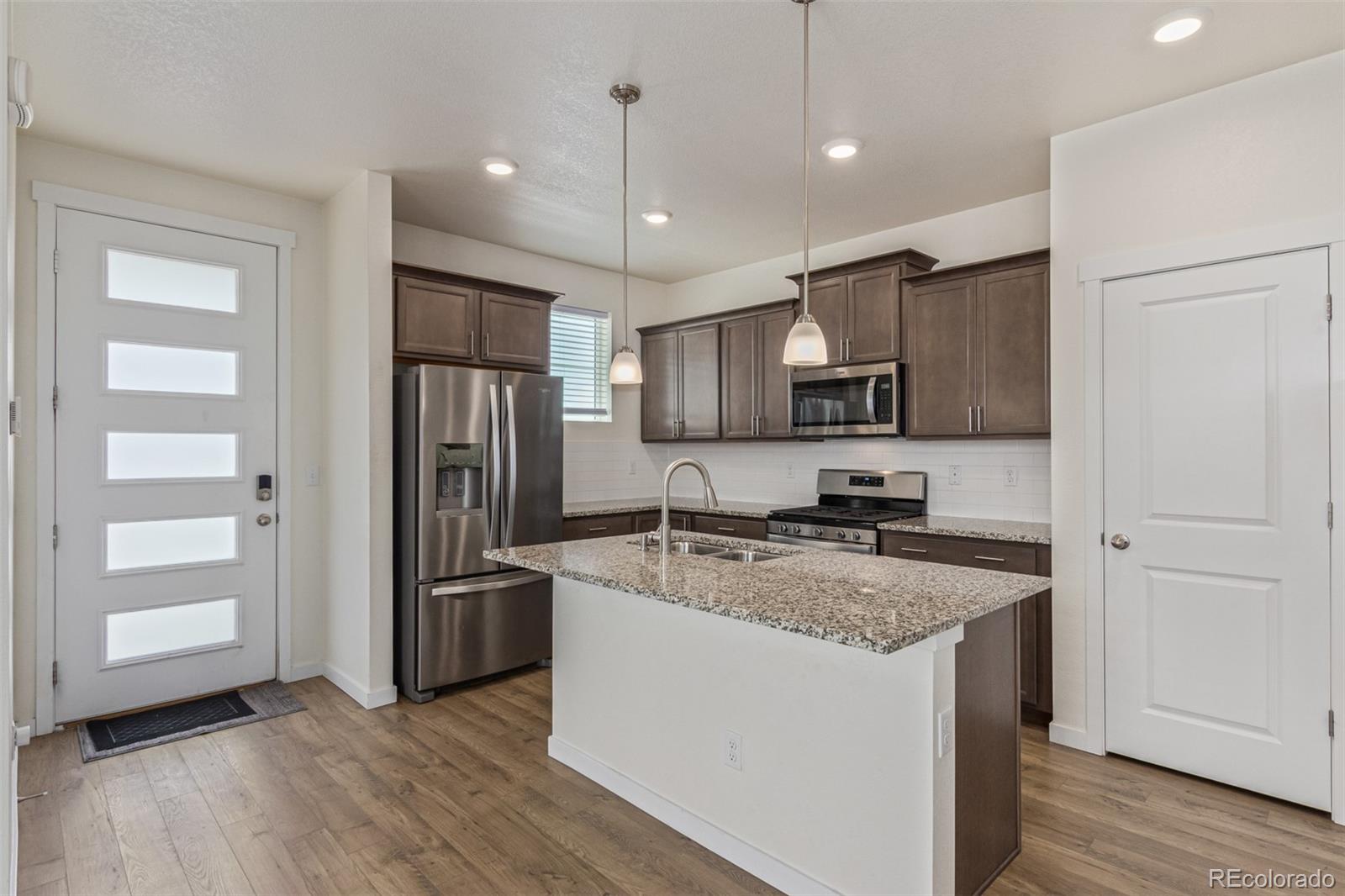 MLS Image #7 for 21821 e 7th avenue,aurora, Colorado