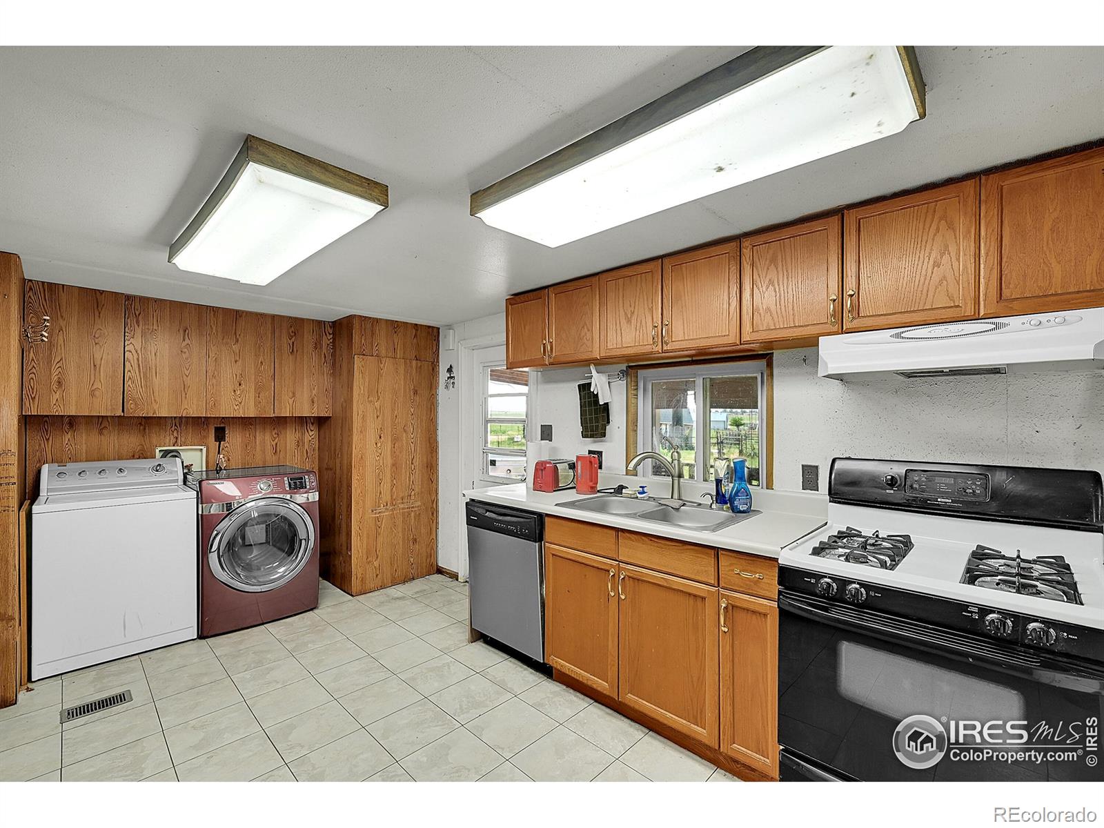 MLS Image #7 for 18247  county road 22 ,fort lupton, Colorado