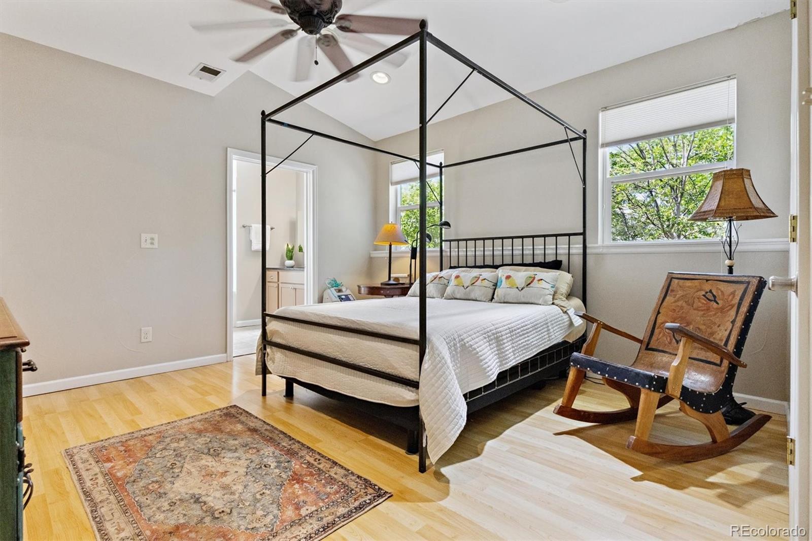 MLS Image #17 for 901 s leyden street,denver, Colorado