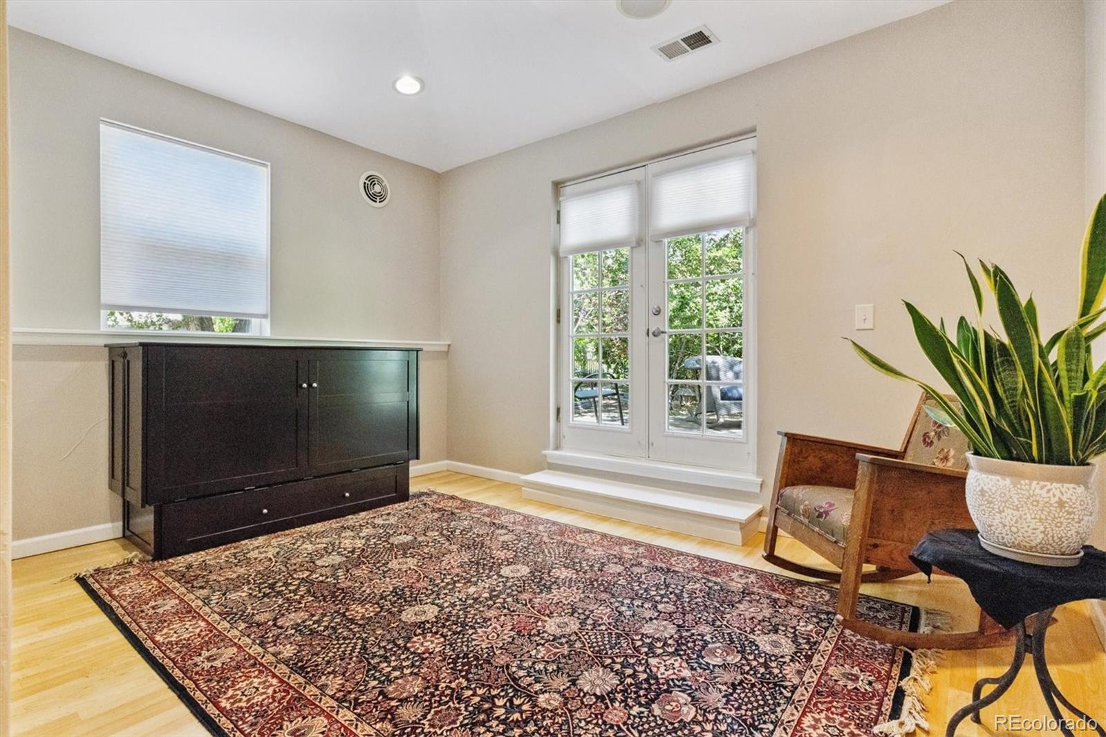 MLS Image #18 for 901 s leyden street,denver, Colorado