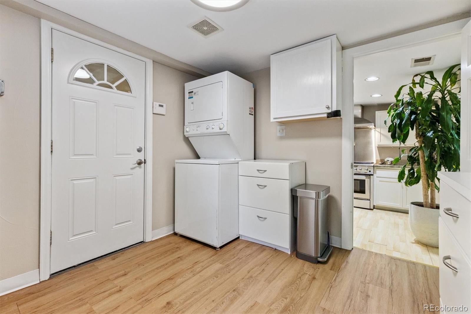 MLS Image #22 for 901 s leyden street,denver, Colorado