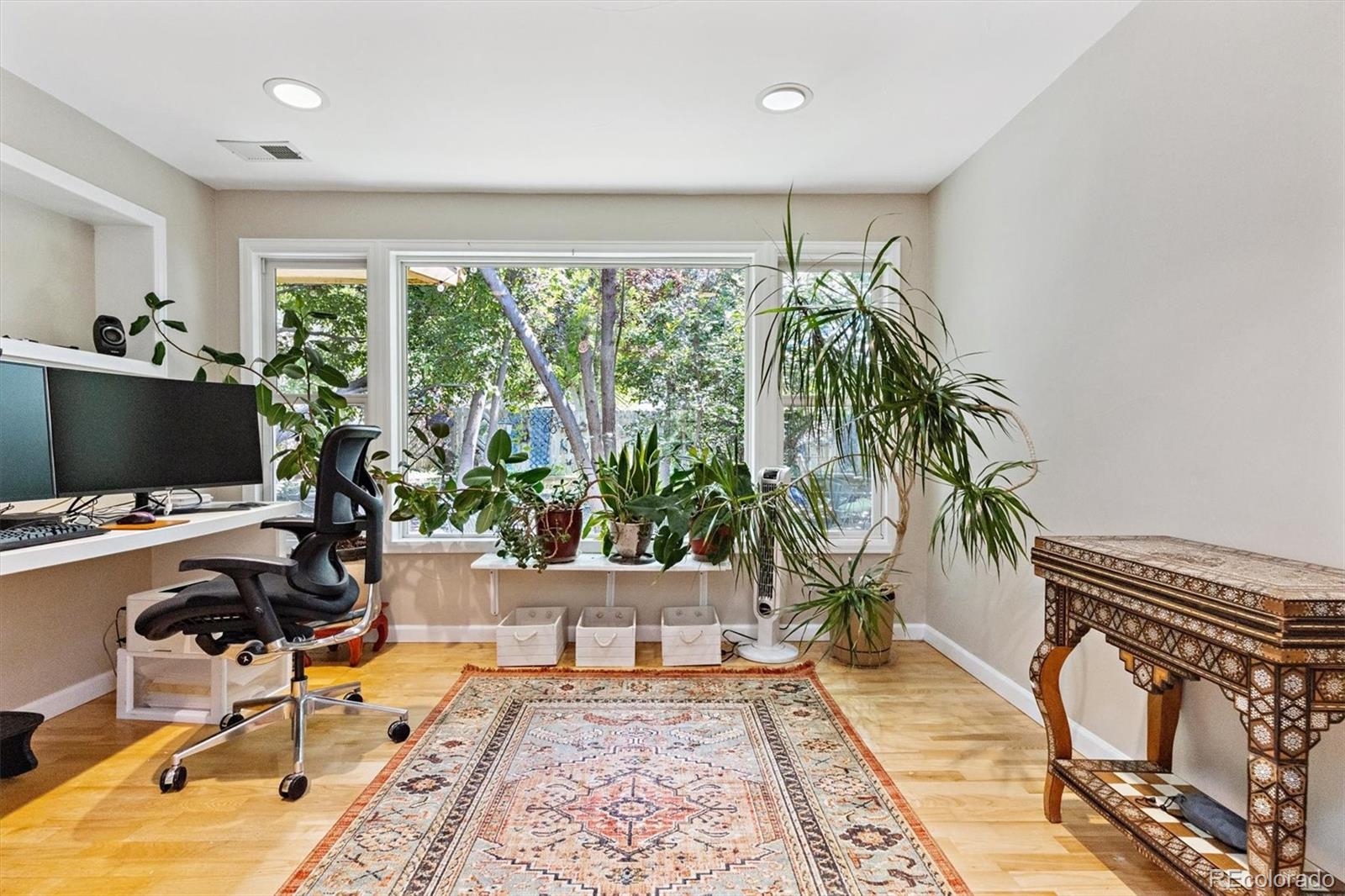 MLS Image #9 for 901 s leyden street,denver, Colorado