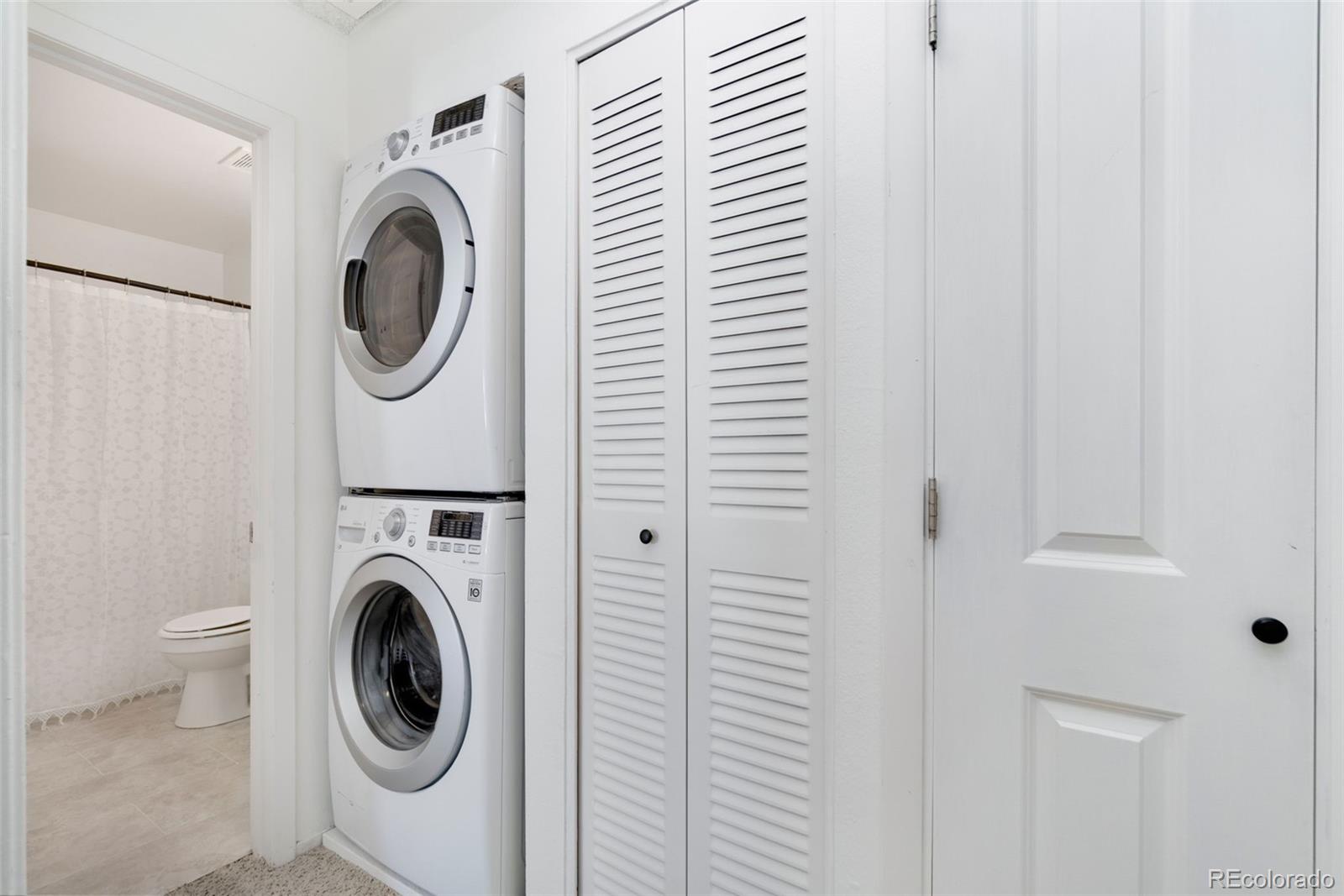 MLS Image #11 for 9255 e lehigh avenue 208,denver, Colorado