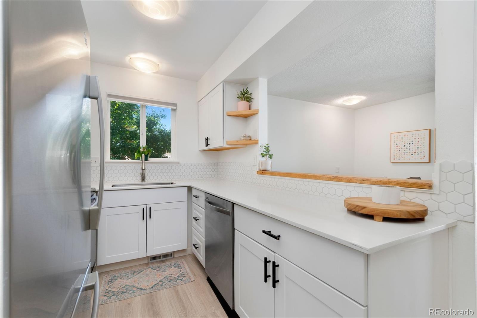 MLS Image #2 for 9255 e lehigh avenue 208,denver, Colorado